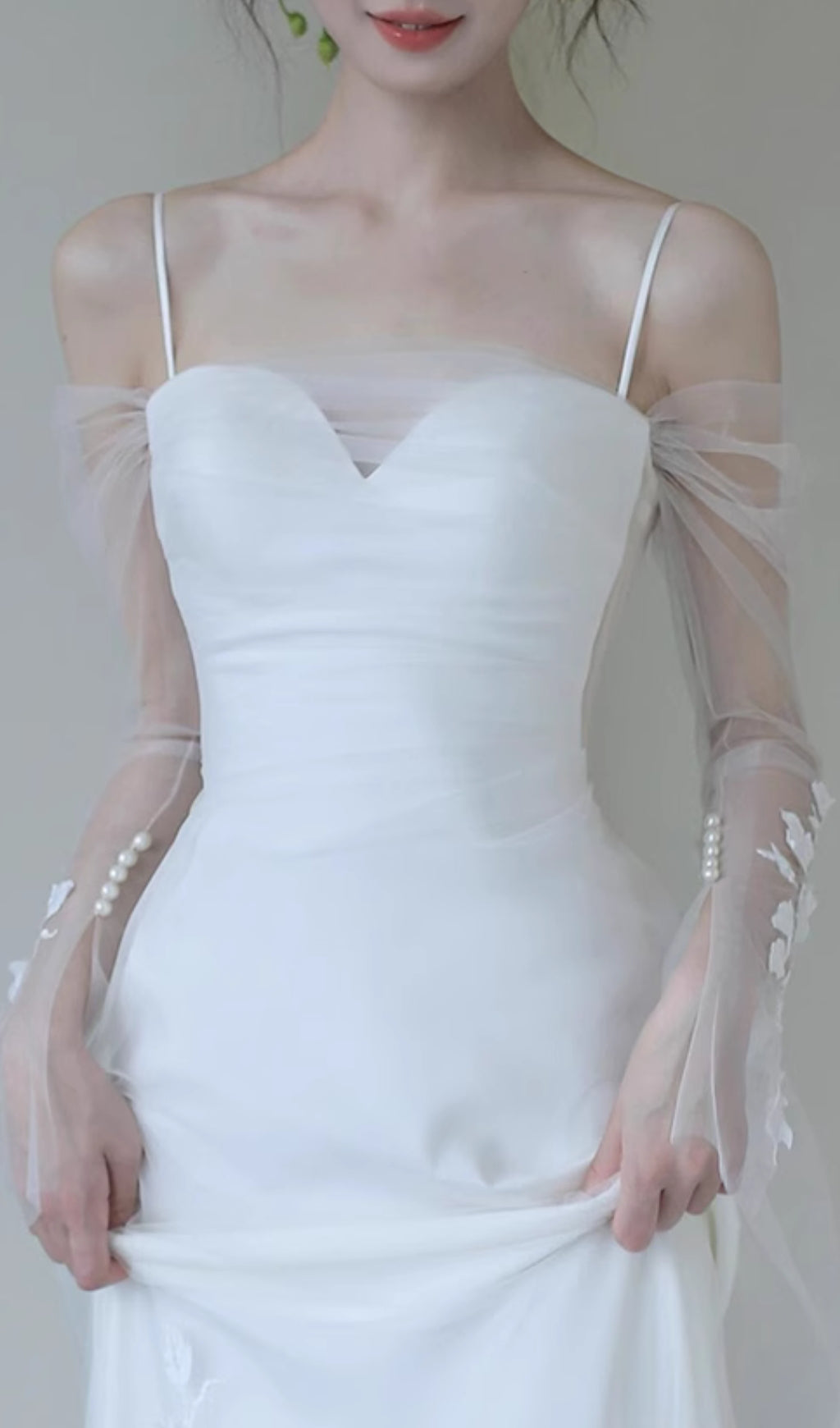 Chucky White Mesh Leaf Wedding Dress
