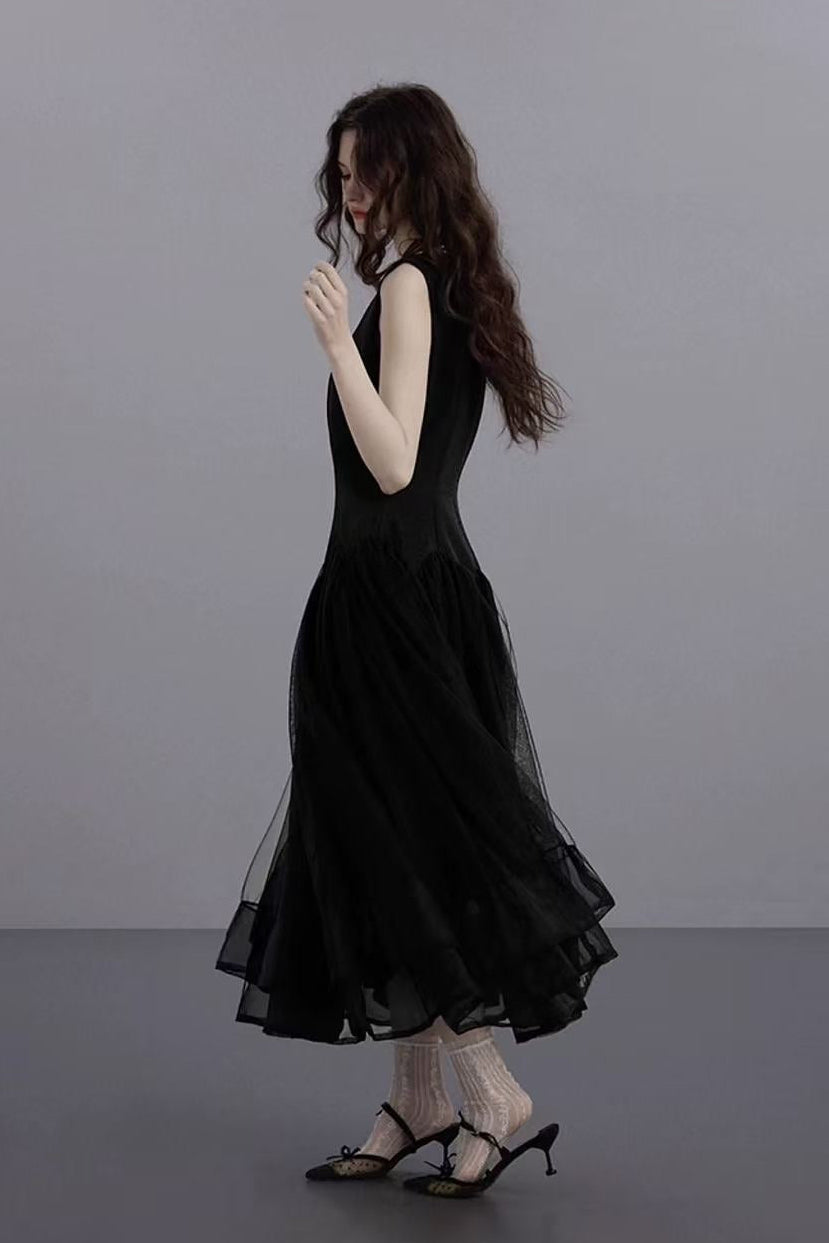 Sleeveless Midi Dress with Tulle Skirt and Pearl Embellished Collar - Black