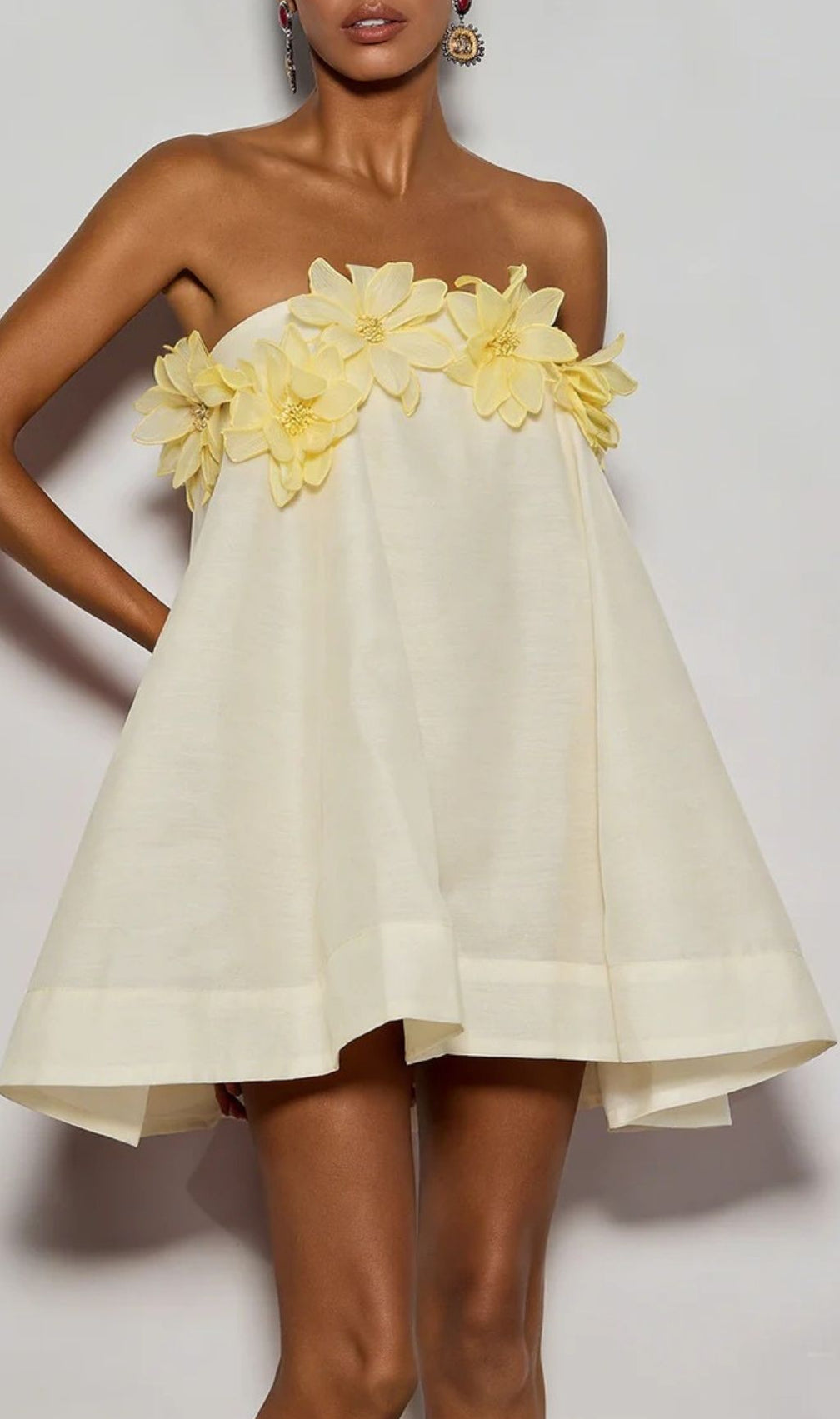 Gratho Sunshine Bloom Yellow Floral Strapless Mini Dress | Summer Chic