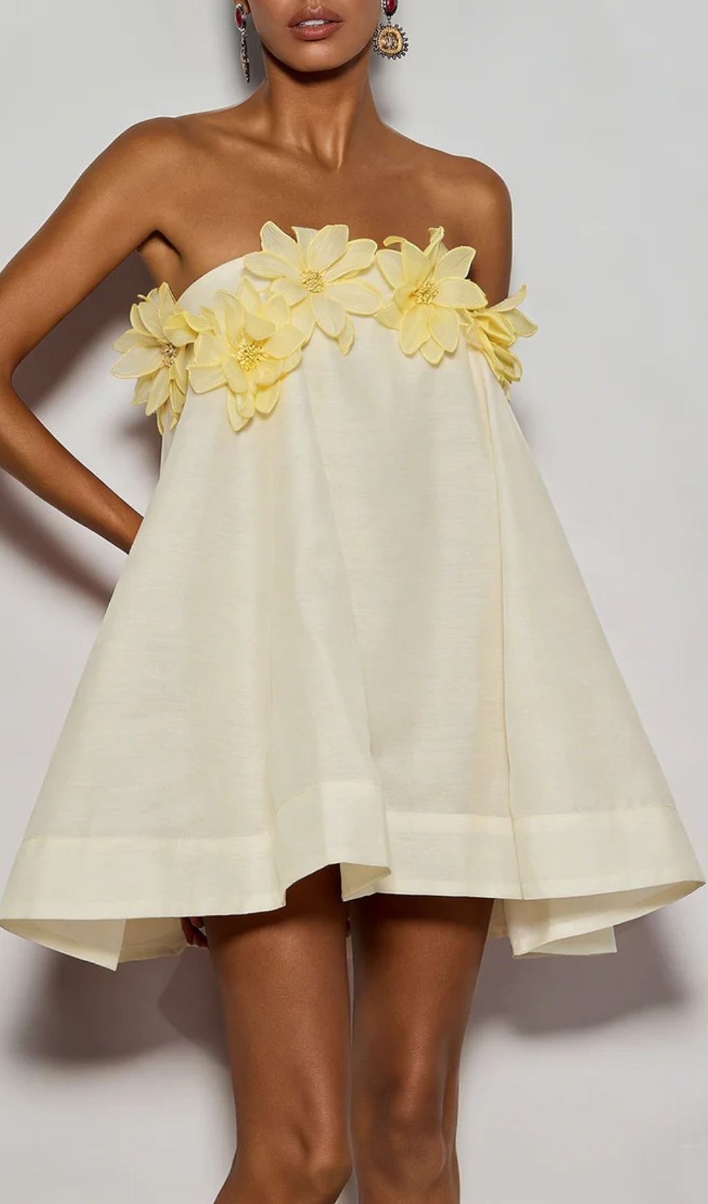 Gratho Sunshine Bloom Yellow Floral Strapless Mini Dress | Summer Chic
