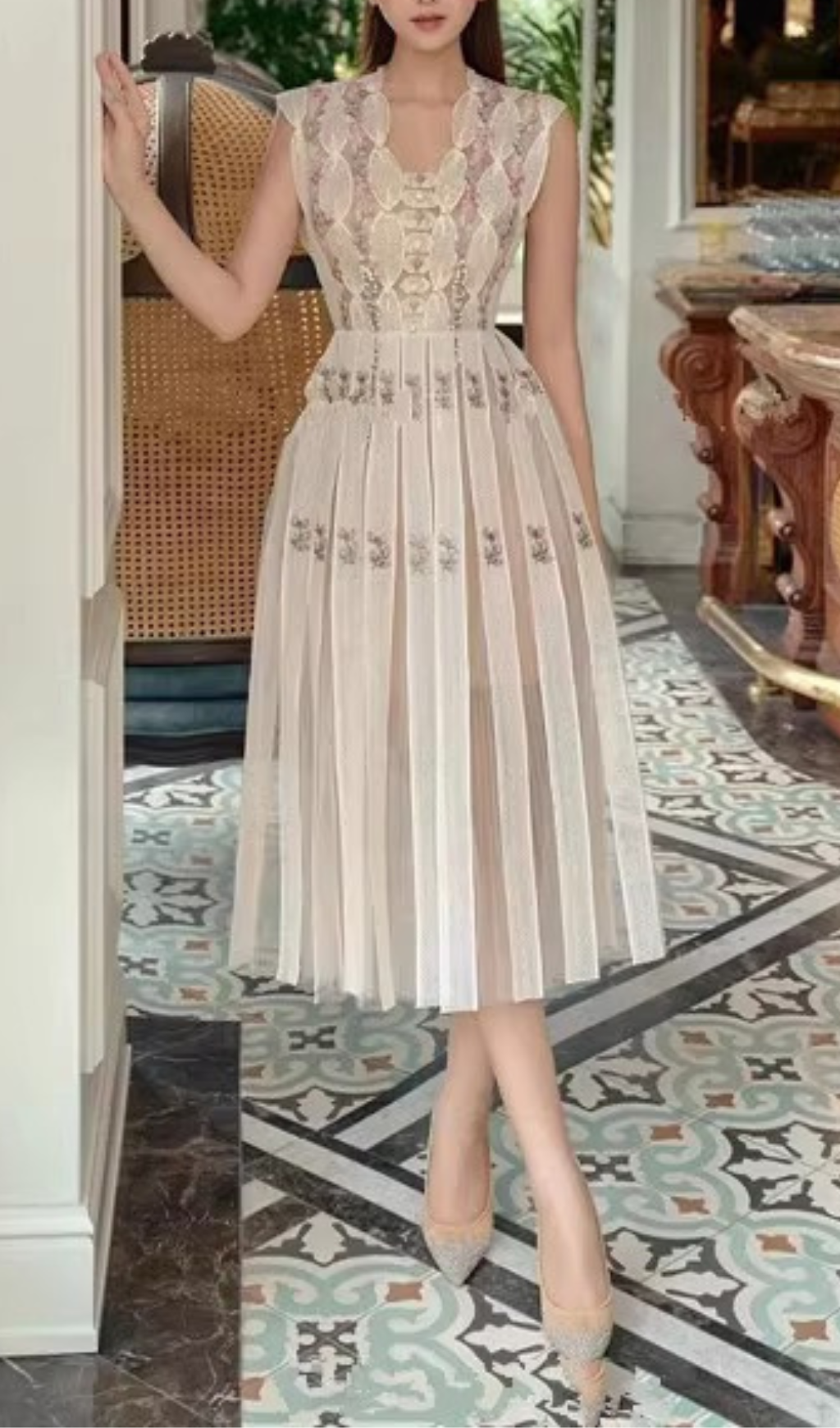 Arwyn Floral Embroidery Midi Dress