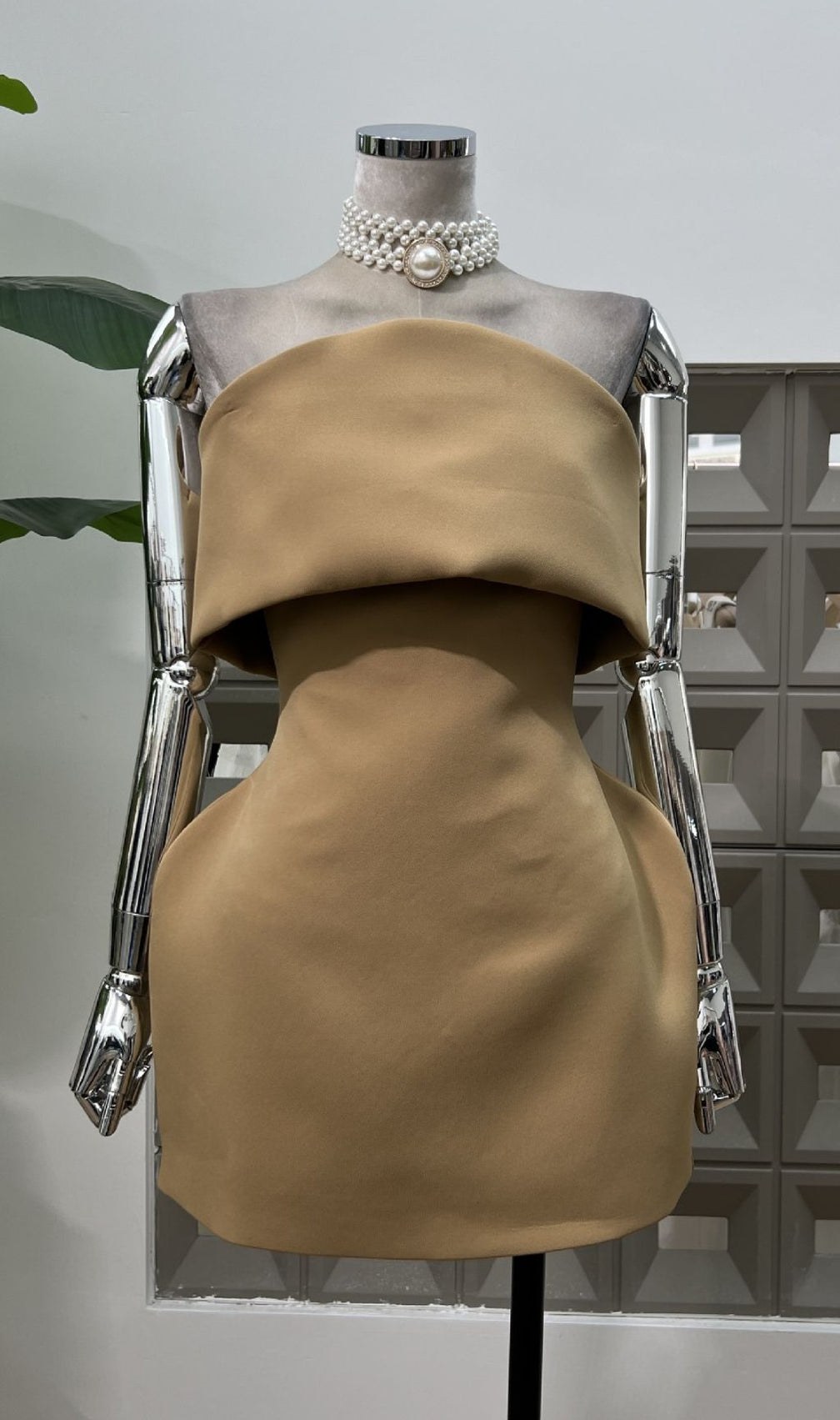 Hiti Chic Strapless Mini Dress with Pockets - Modern Layered Design