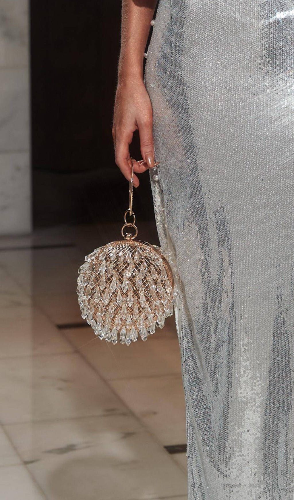 Drip Clear Ball Clutch
