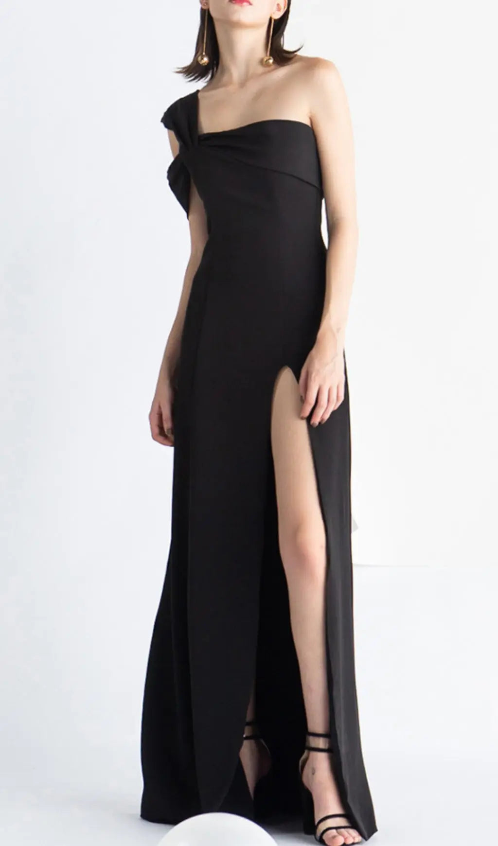 One-Shoulder Mop Dress In Black