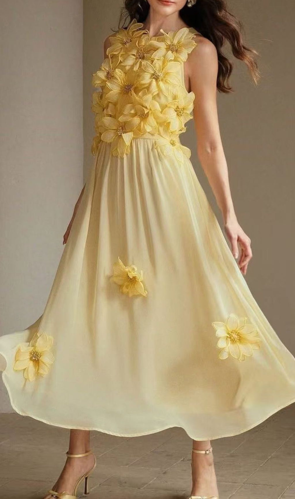 Garo 3D Flower Embellished Midi Dress