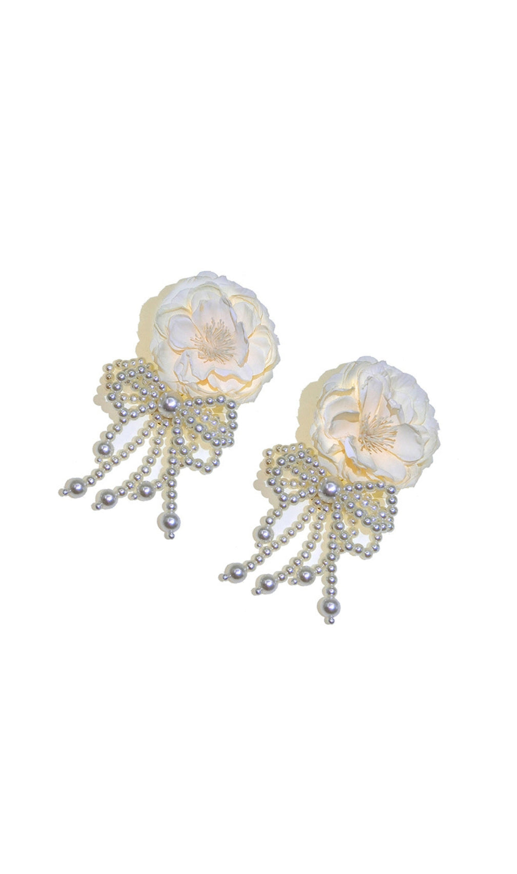Annick White Flower Petals Acrylic Earrings