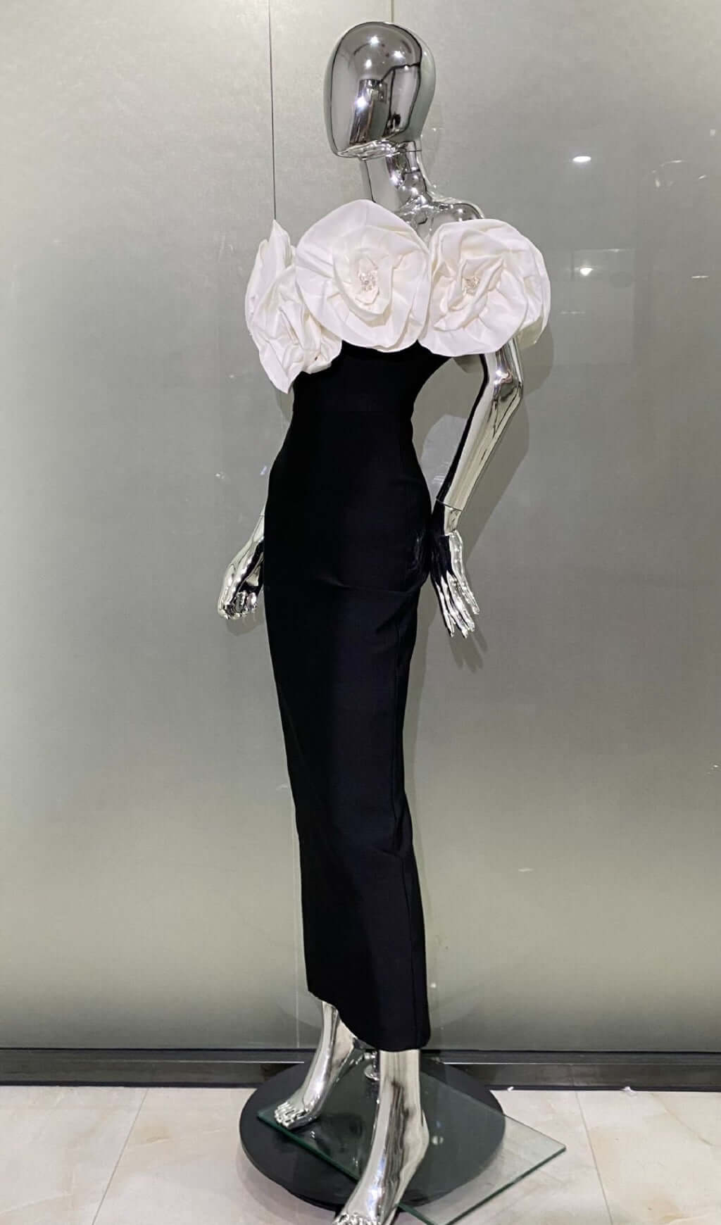 Ananux Flower Drcor Maxi Dress