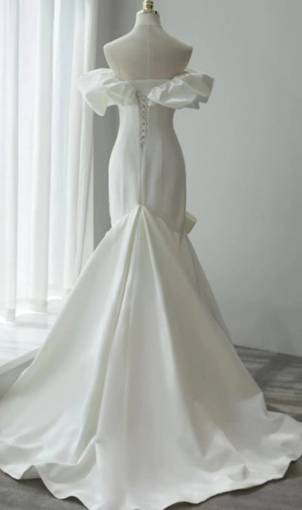 Aviatrix White Bow Wedding Dress