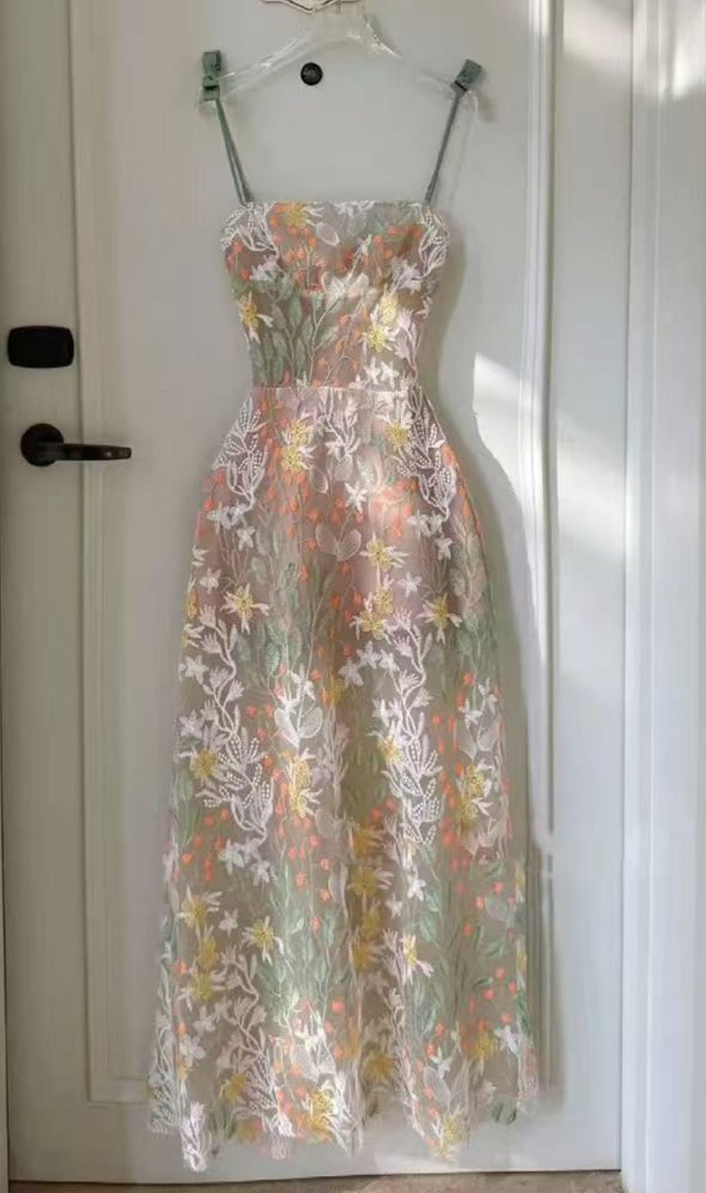 Itsuo Strappy Flower Embroidery Maxi Dress