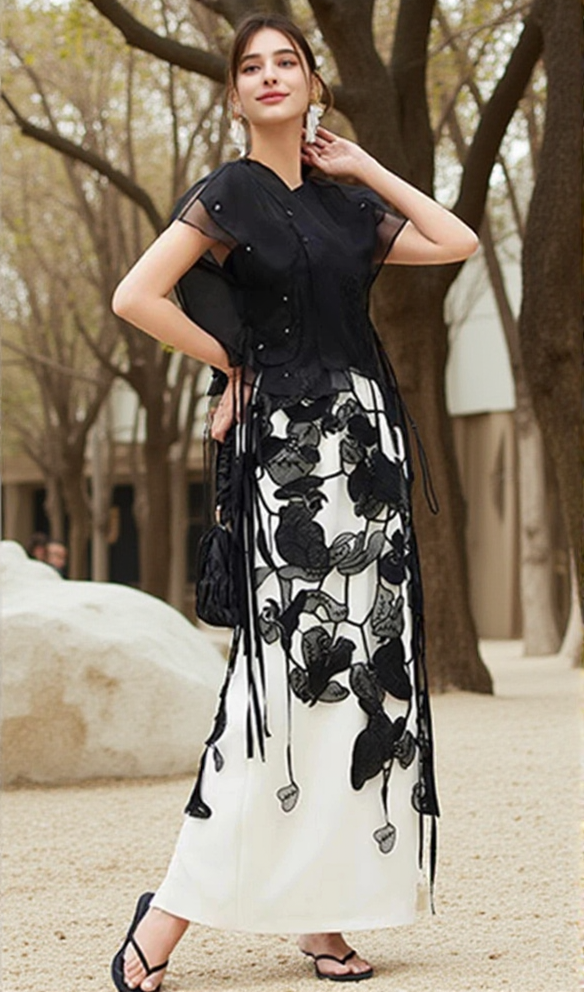 Hollow Out Embroidery Skirt