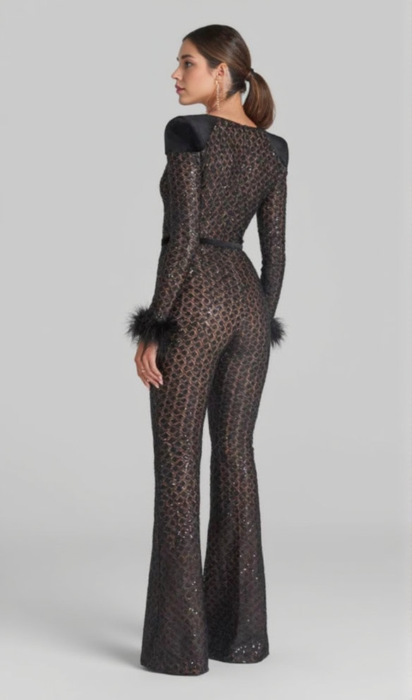 V NECK BANDAGE JUMPSUIT IN BLACK