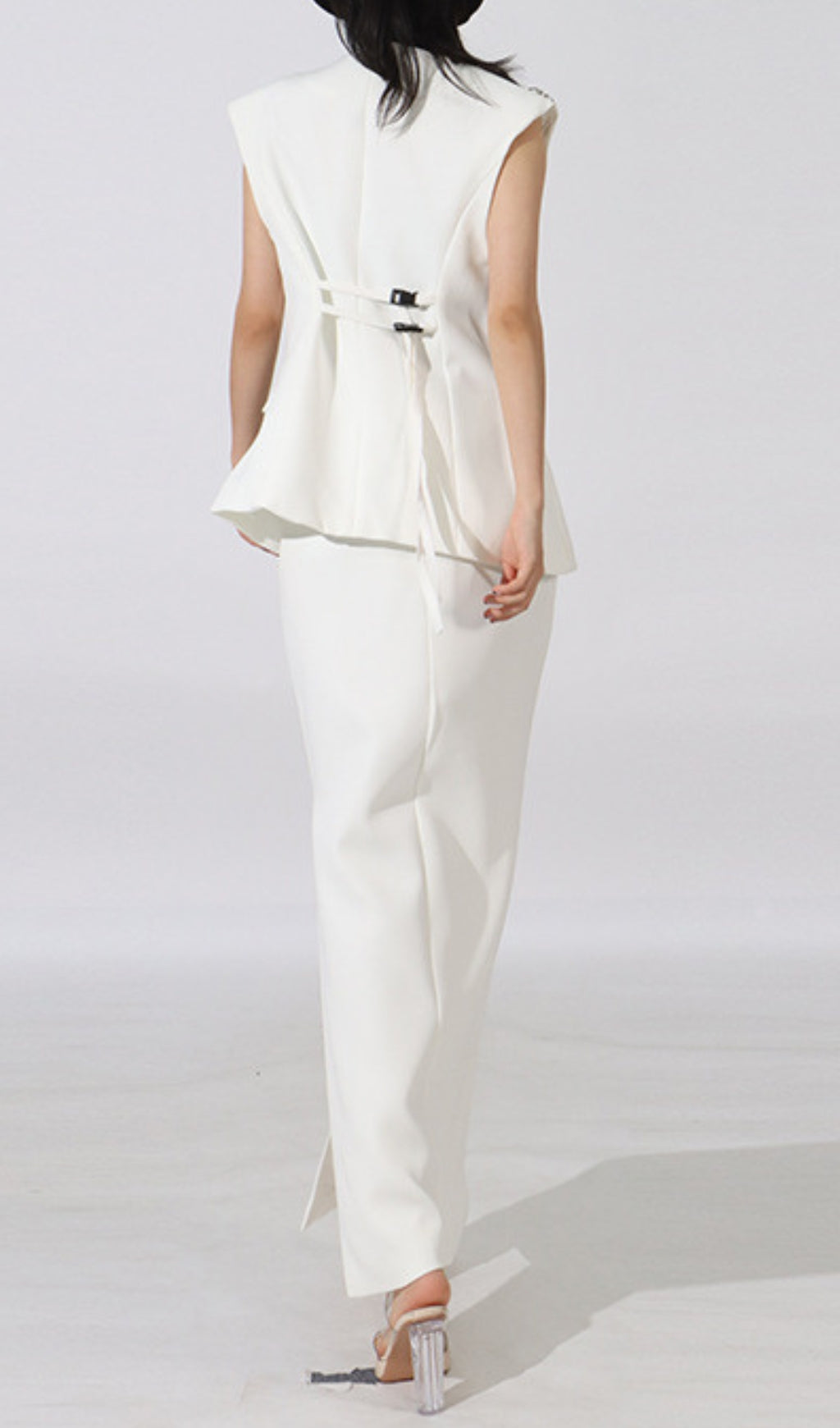 Elsbeth Flower Embellished Skirt Set