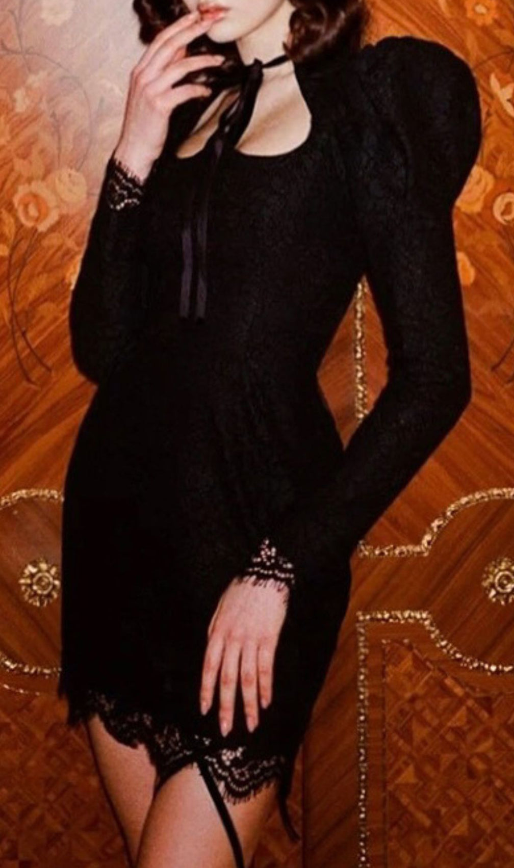 Kailee Allure: Romantic Lace Mini Dress with Puffed Sleeves & Chic Keyhole