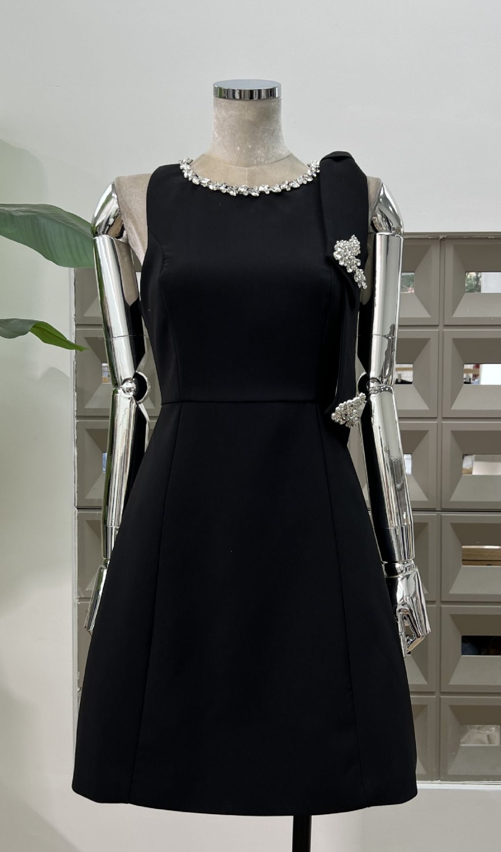 Isondo Red Diamante Embellished Sleeveless Mini Dress