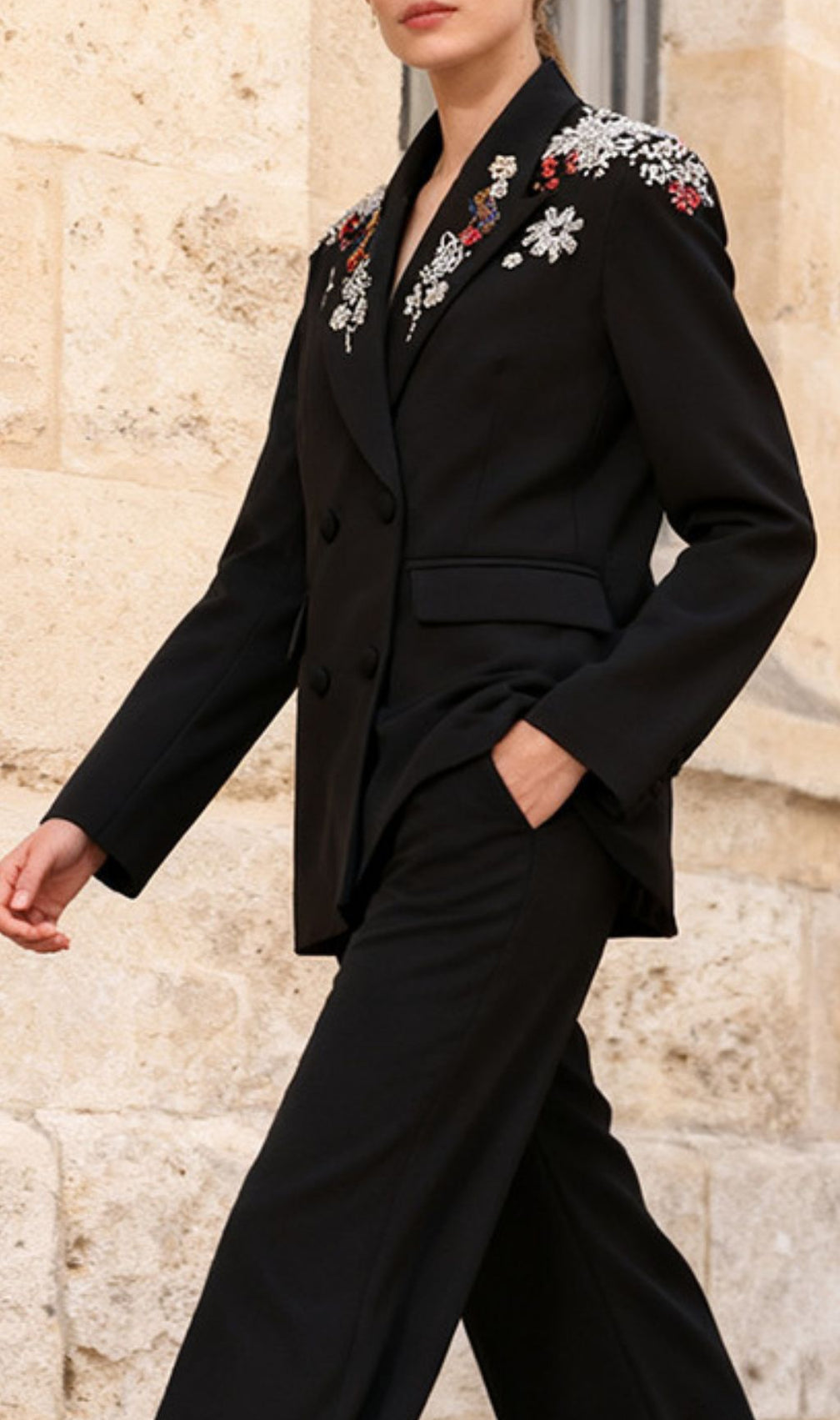 Idoya Diamante Floral Embellished Black Double-Breasted Blazer for Women