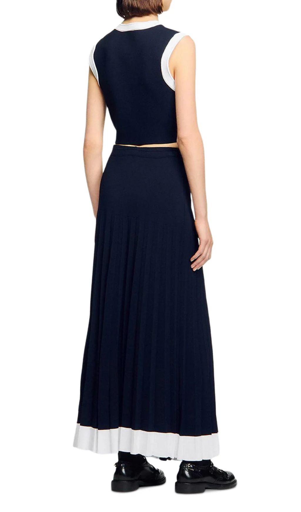 Chic Two-Piece Navy Knit Set: Cropped Vest & Pleated Maxi Skirt