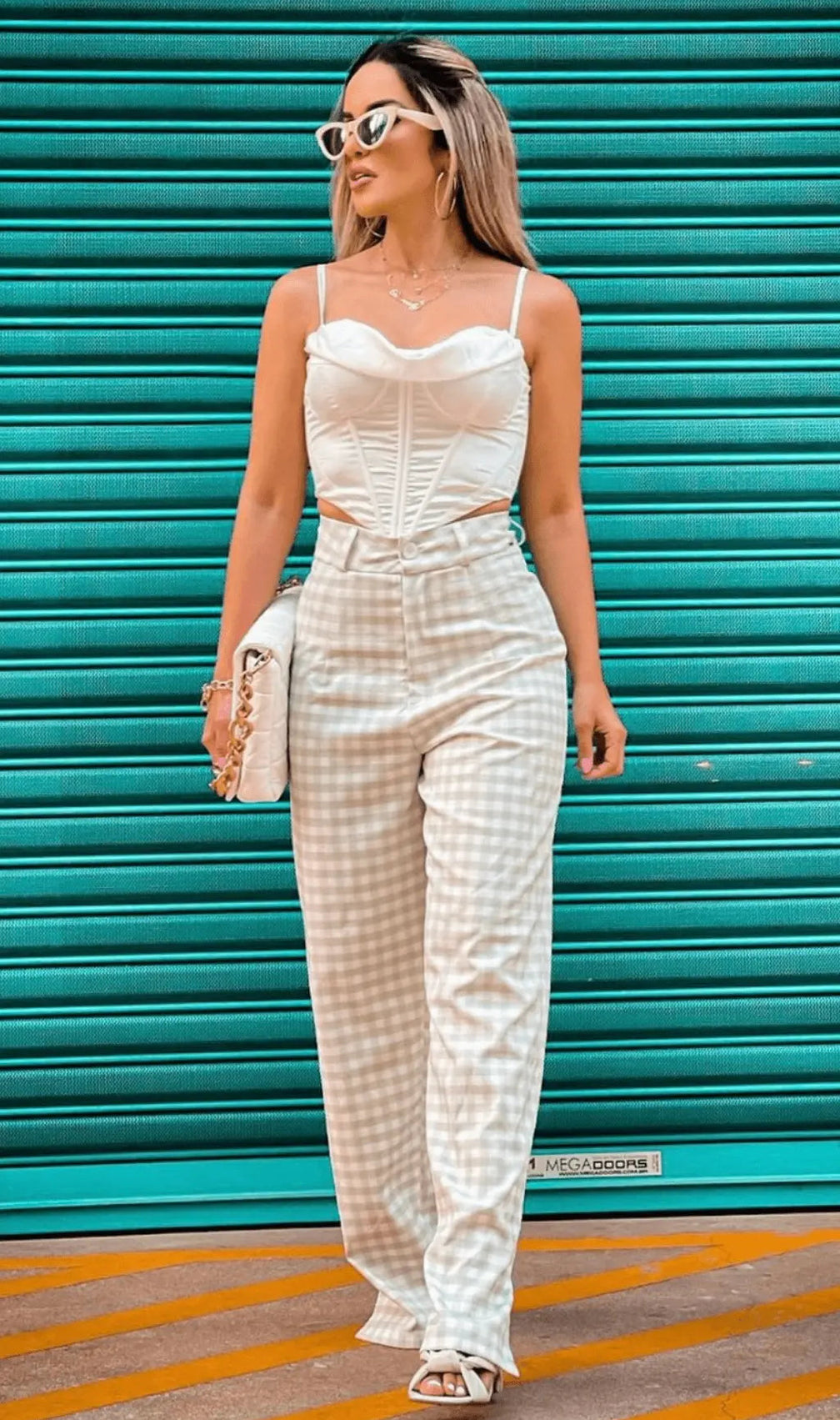 Pile Of Collar Fishbone Camisole Tops