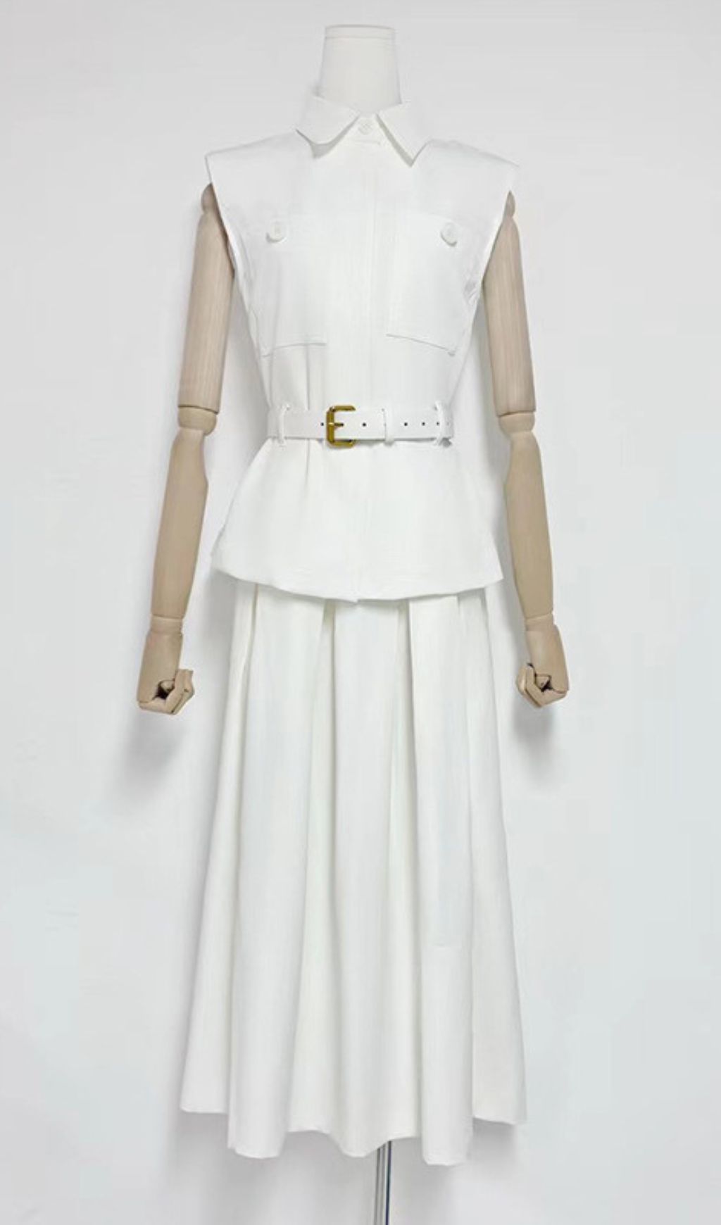 Iliana Elegant Burgundy Sleeveless Belted Skirt Set - Chic 2-Piece Outfit for Women