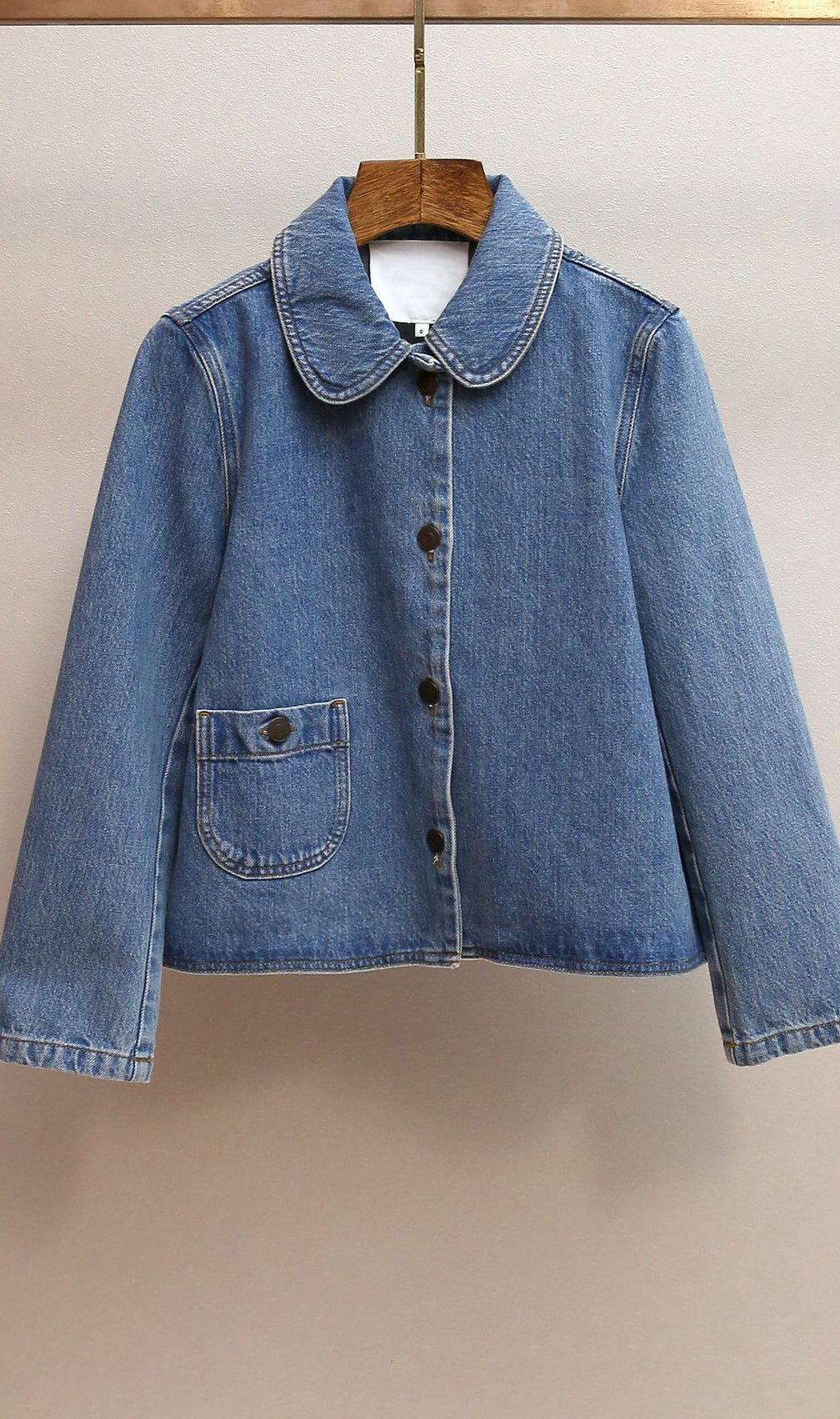 Harmoni Chic Cropped Denim Jacket - Effortless Style & Rounded Collar
