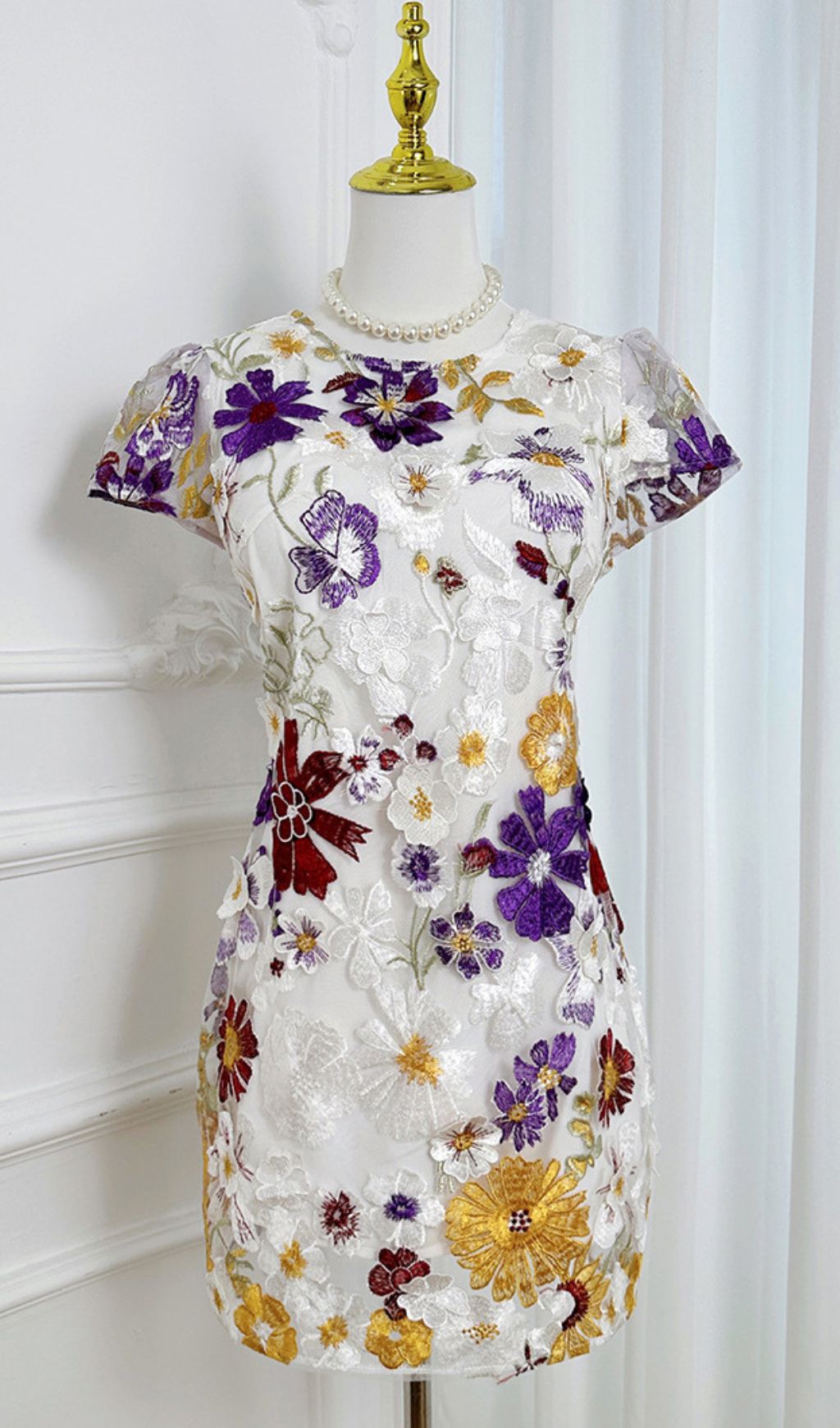 Fumiye Flower Embroidery Mini Dress