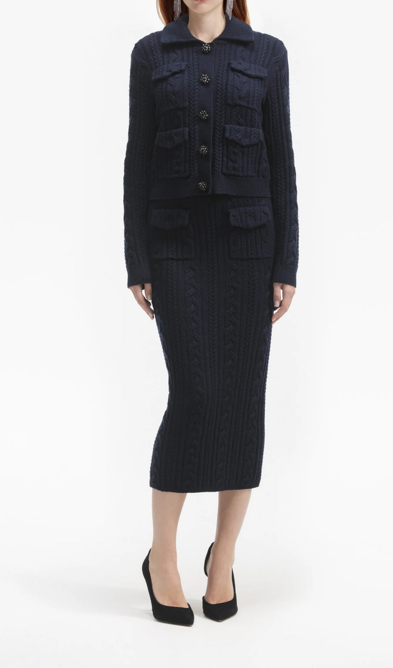 NAVY MIDI KNIT SKIRT