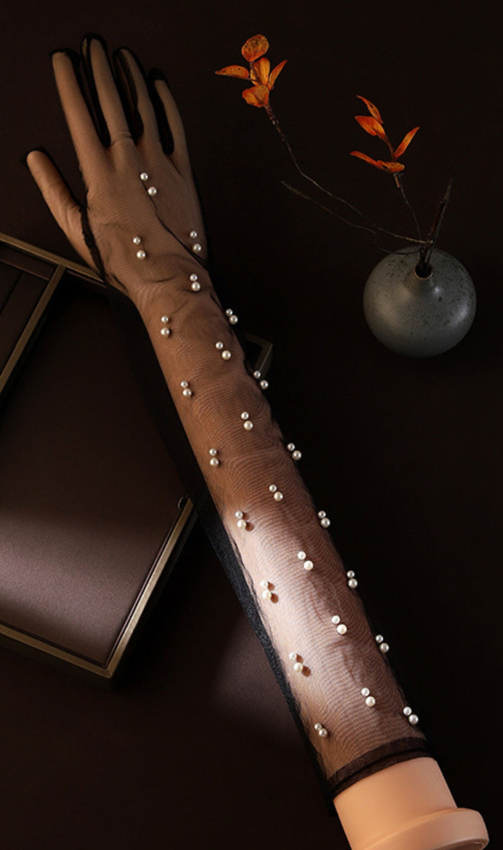 Black Mesh Pearl Gloves