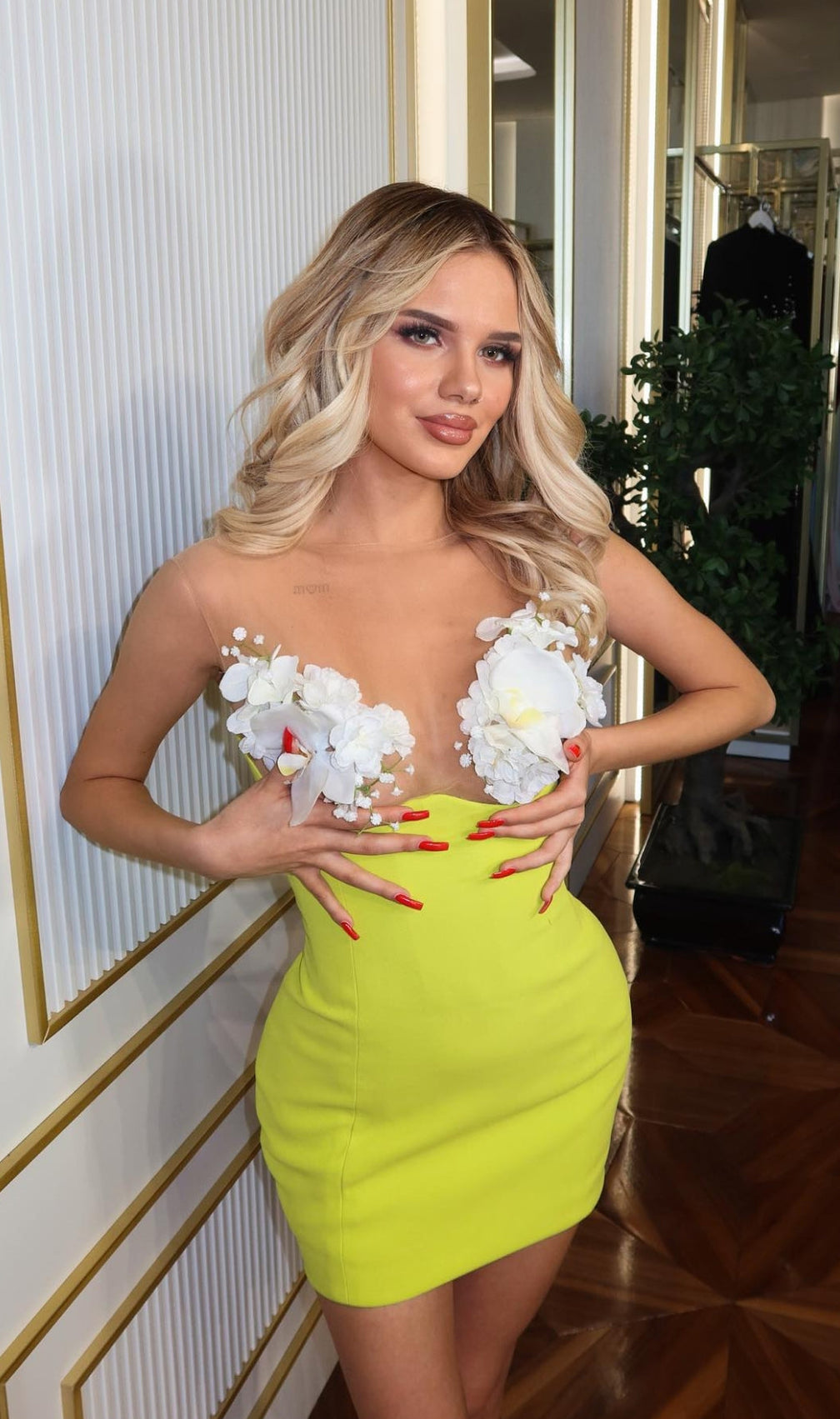 Burleigh Green Flower Mini Bandage Dress