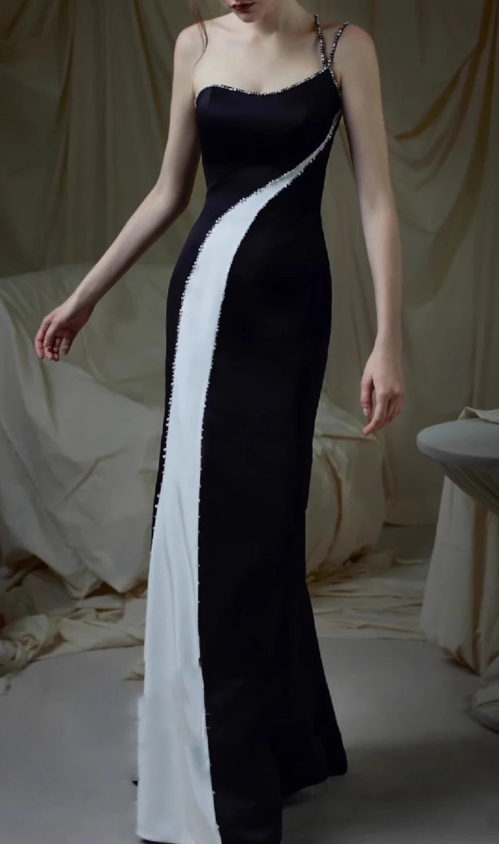 Erika Black One-Shoulder Maxi Dress