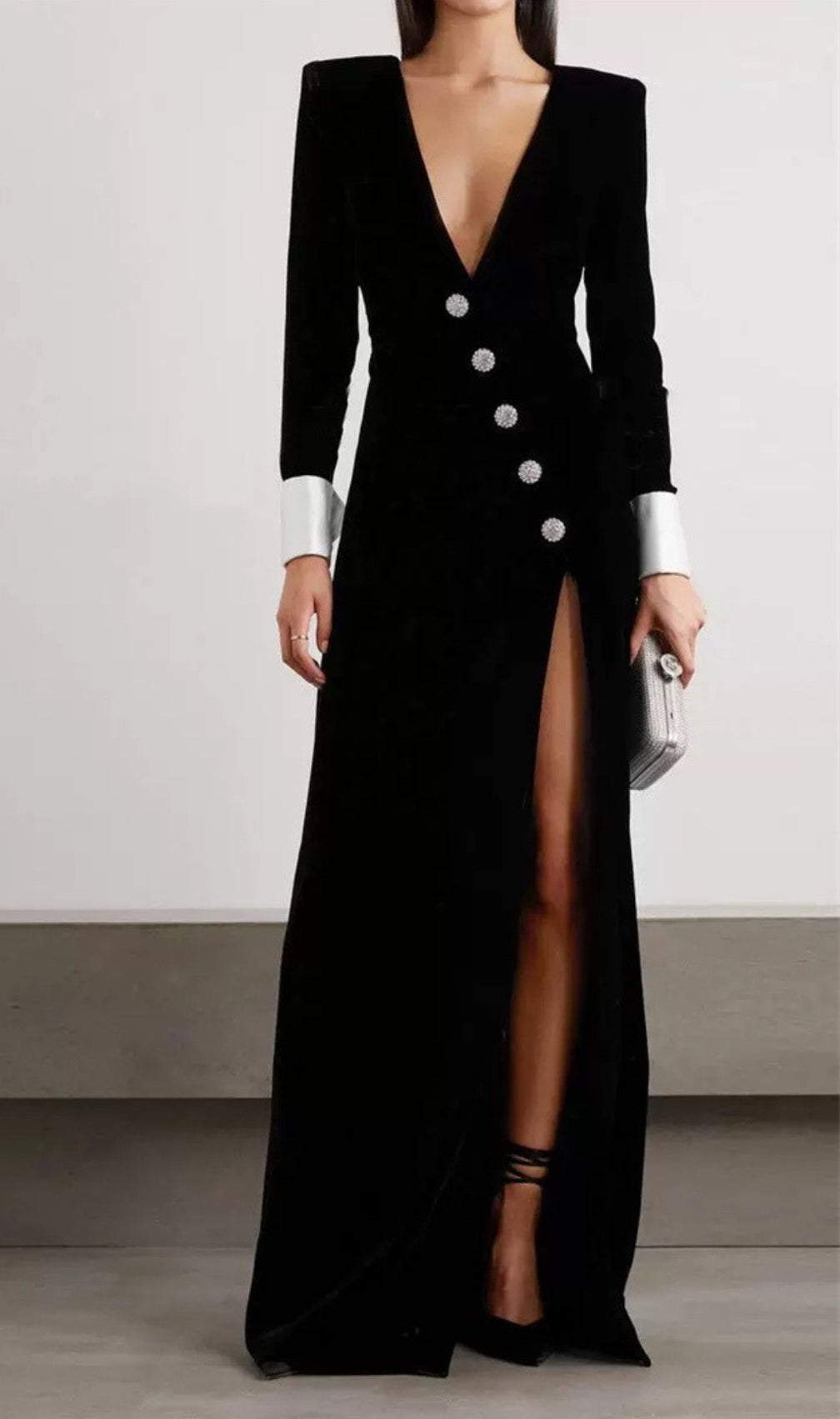 Crown Black Long Sleeve V-Neck Maxi Dress