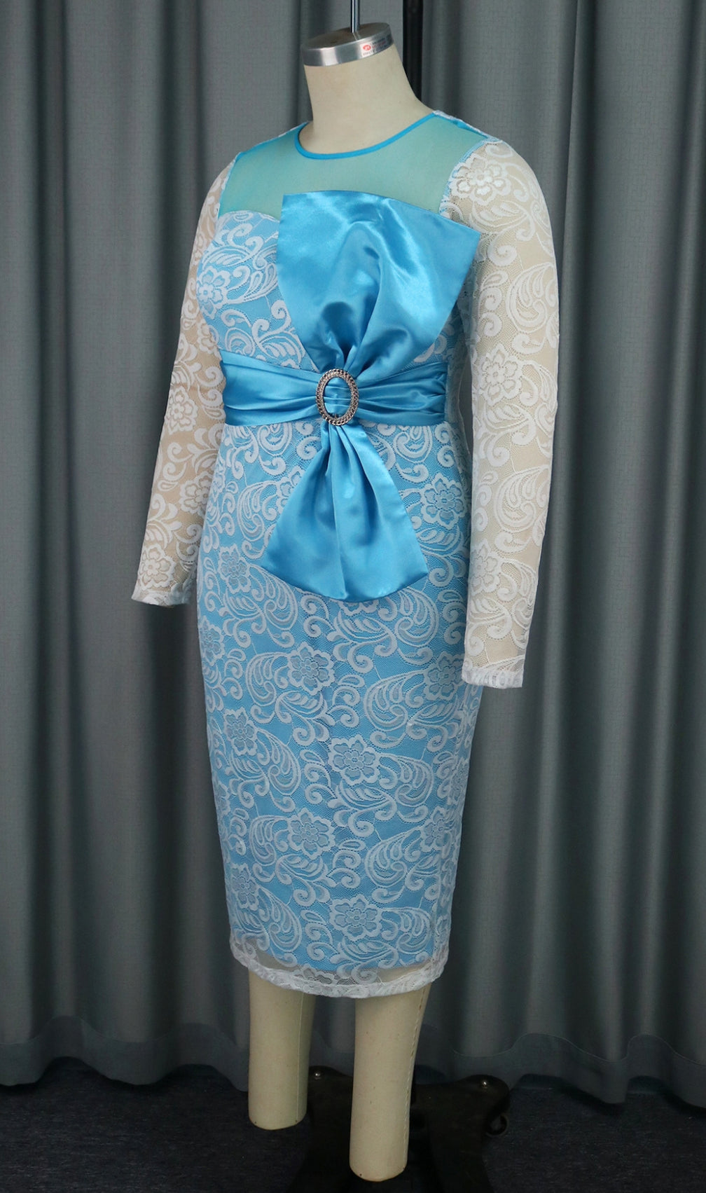 Baila Blue Bow Lace Long Sleeve Midi Dress
