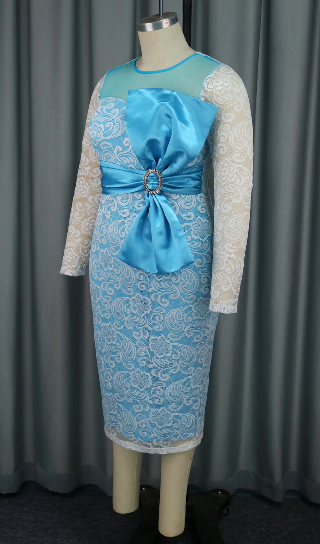 Baila Blue Bow Lace Long Sleeve Midi Dress