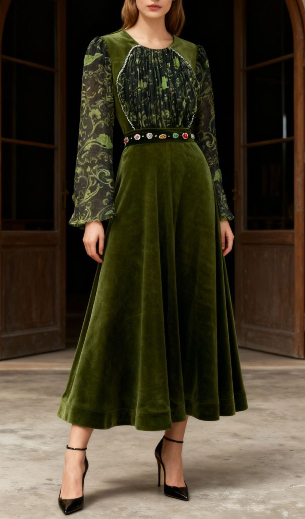 Jaren Luxe Emerald Velvet Maxi Dress with Jeweled Belt & Printed Sleeves