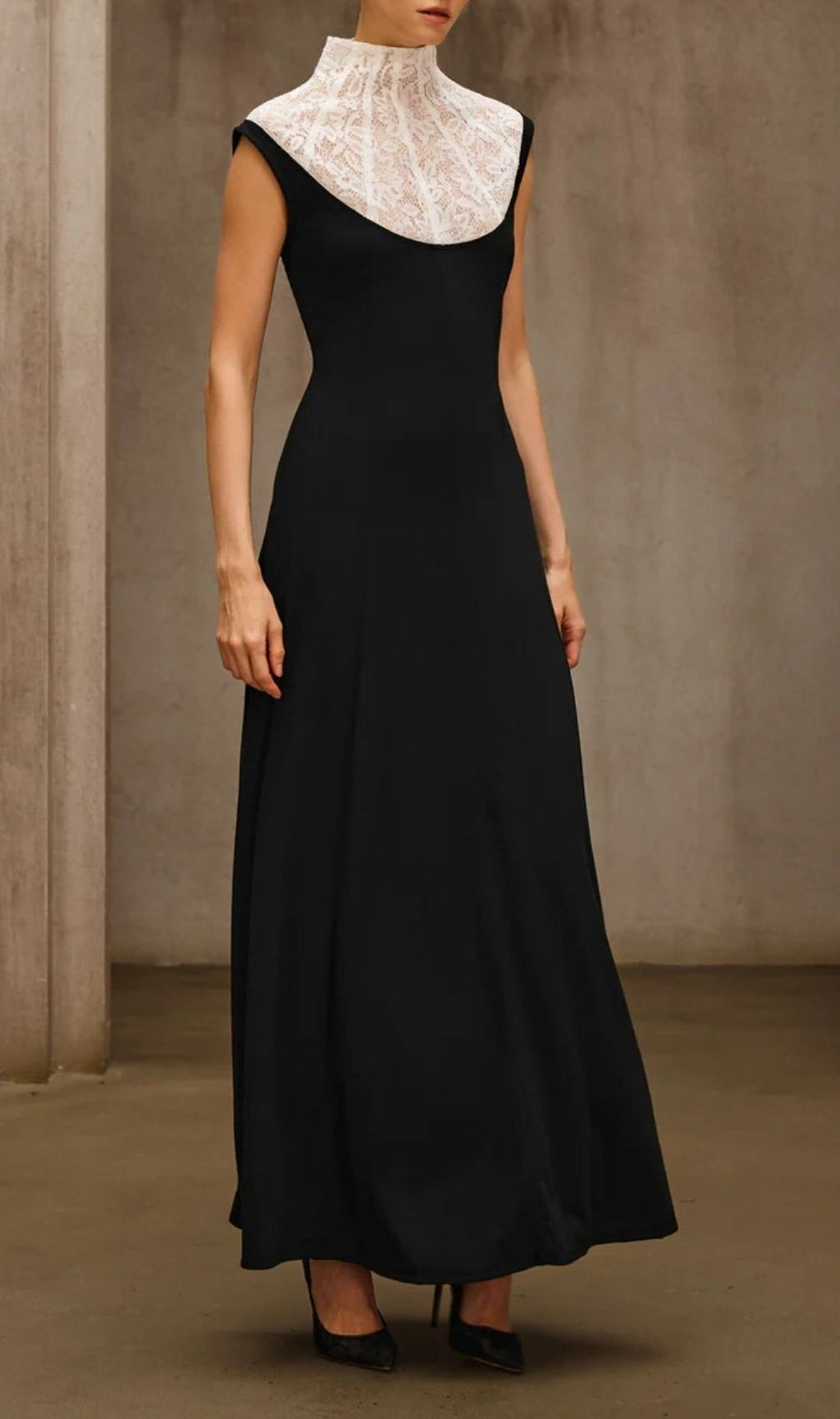 Sevionyx High Neck Lace Maxi Dress