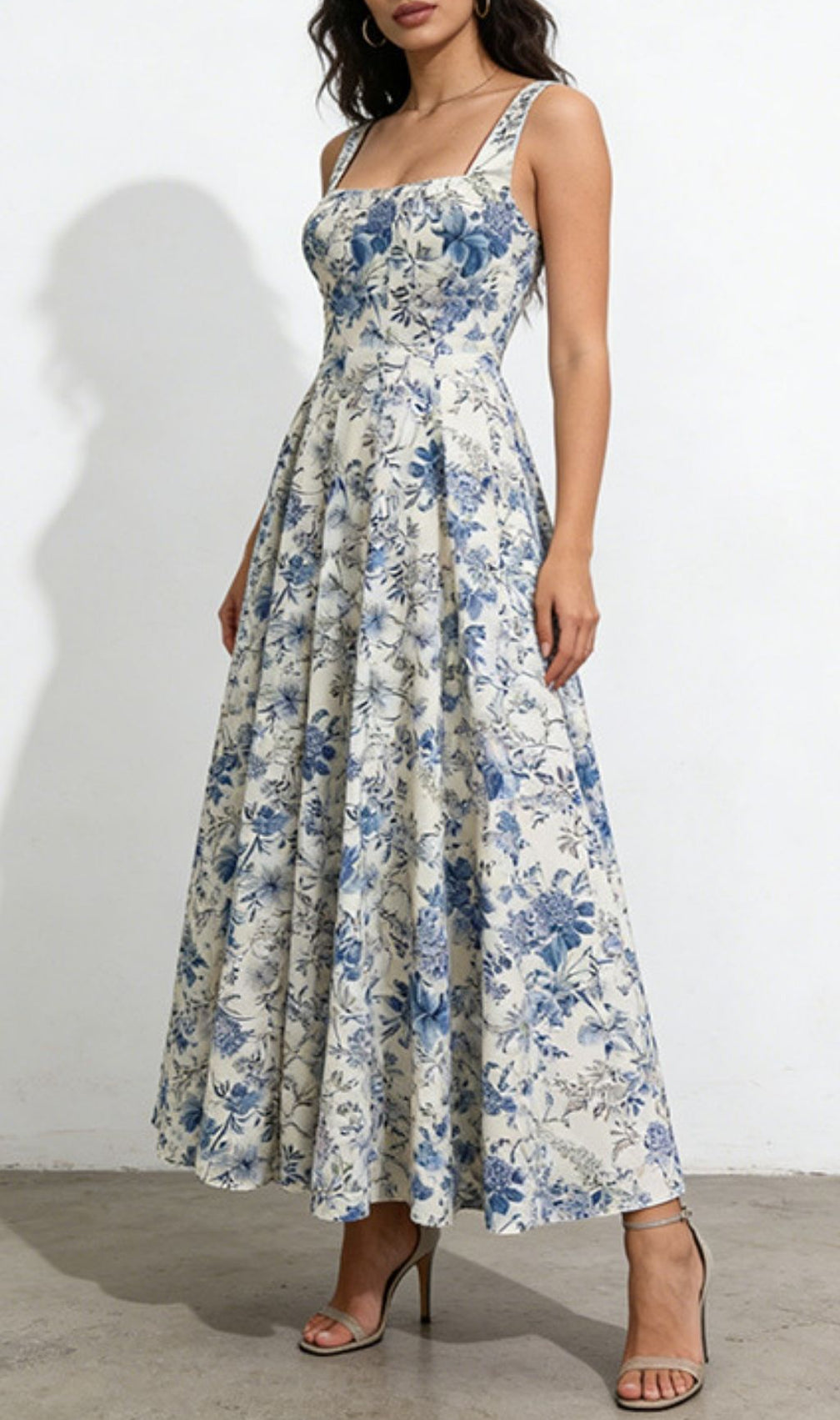 Kenia Elegant Blue Floral Strappy Maxi Dress