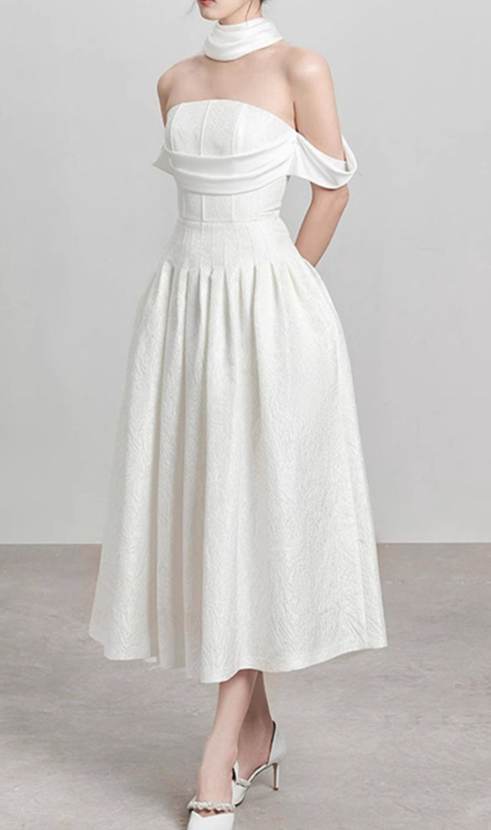 Jela Elegant White Corset Off-Shoulder Midi Dress with Pockets