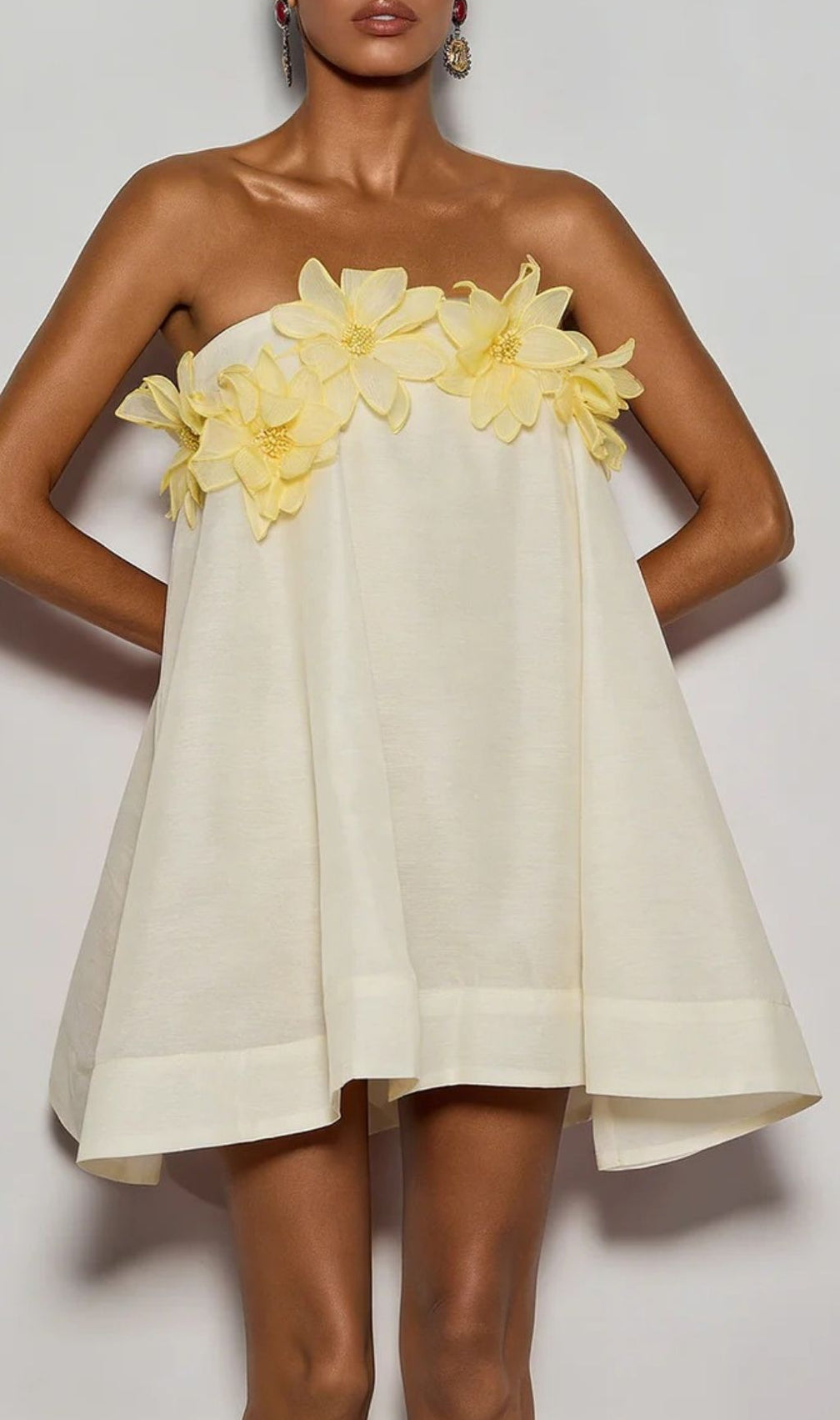 Gratho Sunshine Bloom Yellow Floral Strapless Mini Dress | Summer Chic