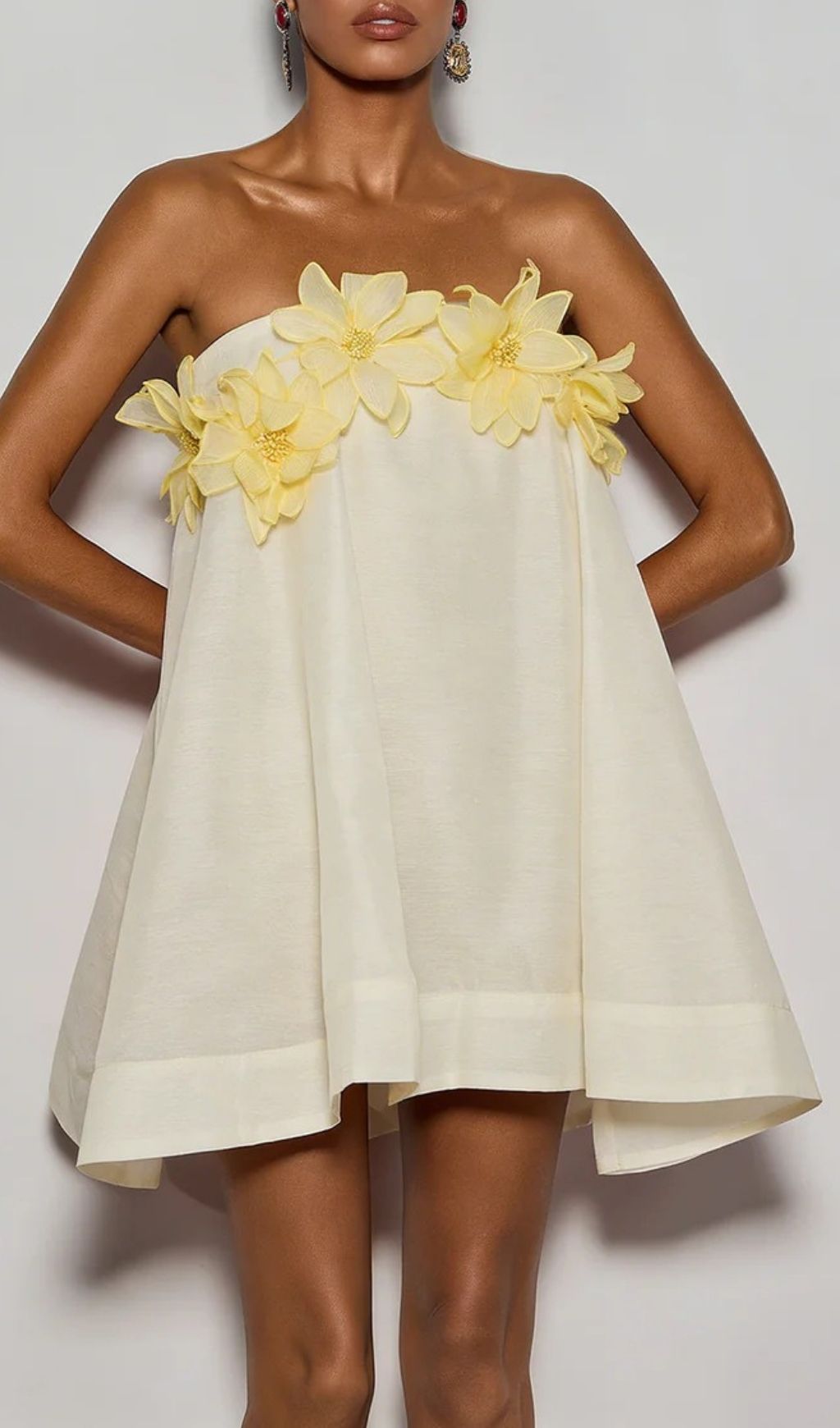 Gratho Sunshine Bloom Yellow Floral Strapless Mini Dress | Summer Chic