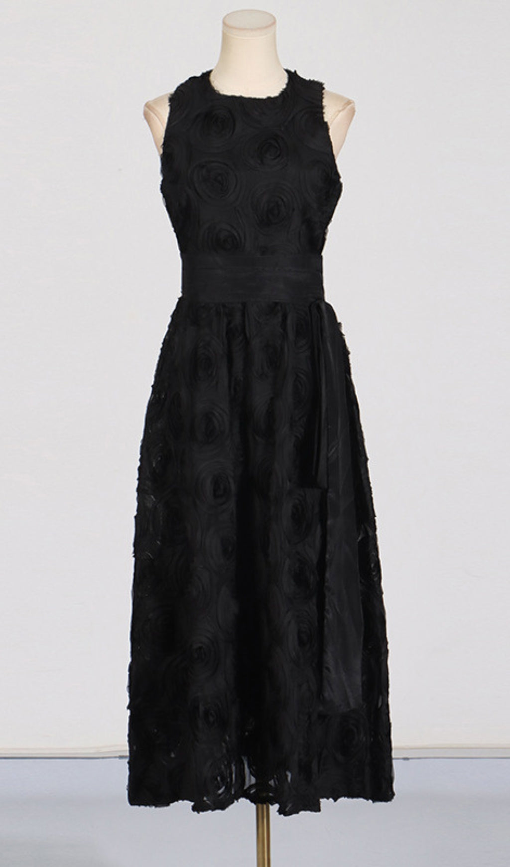 Blanche Sleeveless Flower Midi Dress