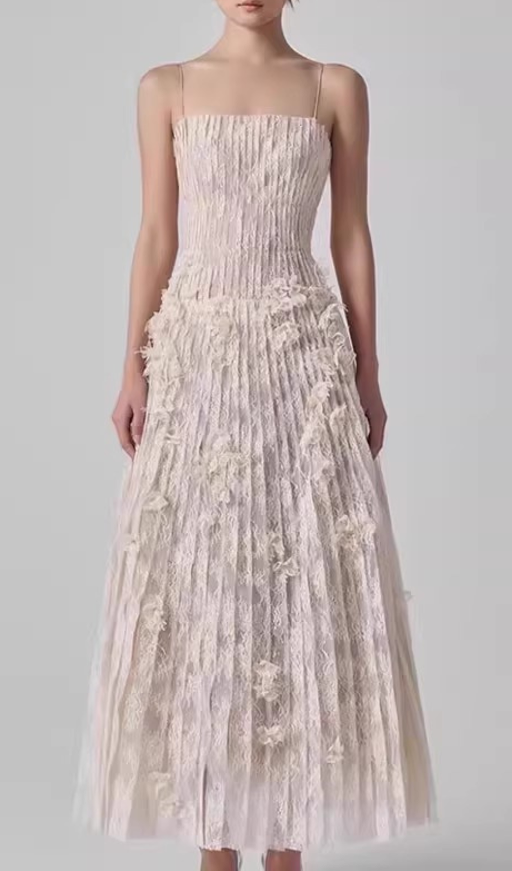 Heli Lace Pleated Maxi Dress