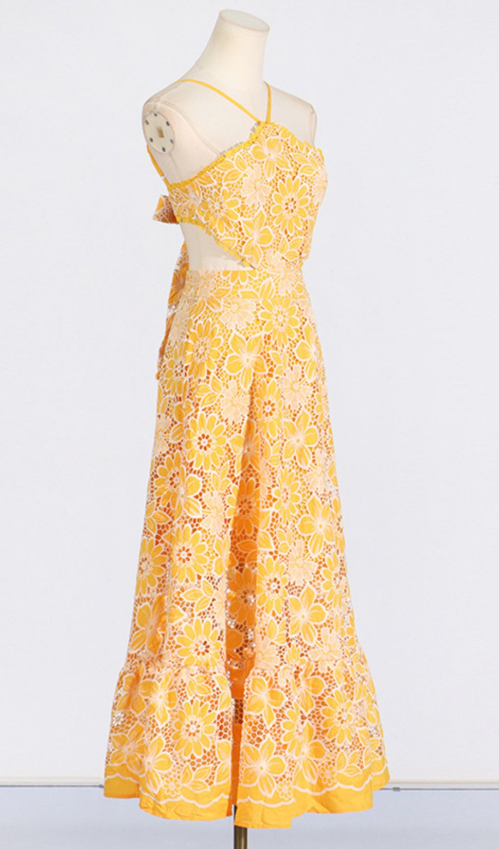 Aulaula Flower Embroidery Maxi Dress