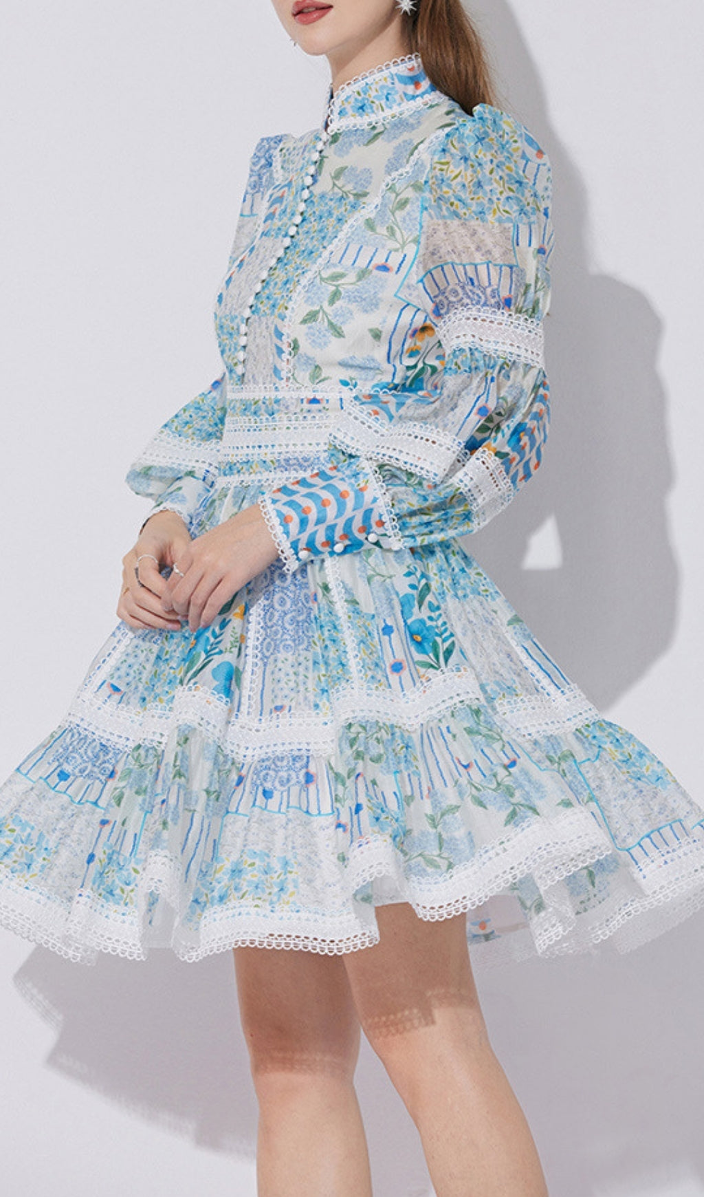 Erla Blue Floral Long Sleeve Mini Dress