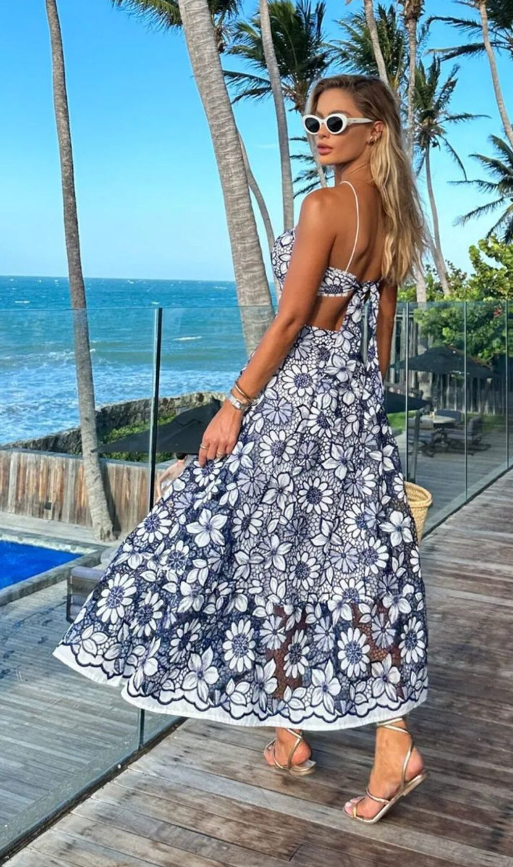 Aulaula Flower Embroidery Maxi Dress