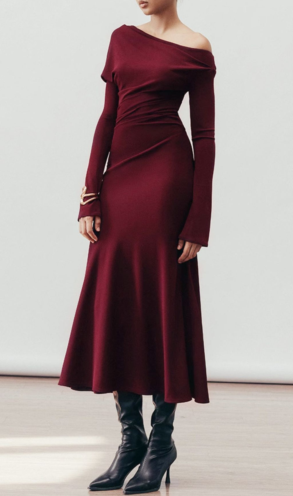 Gail Wine Long Sleeve Midi Dress