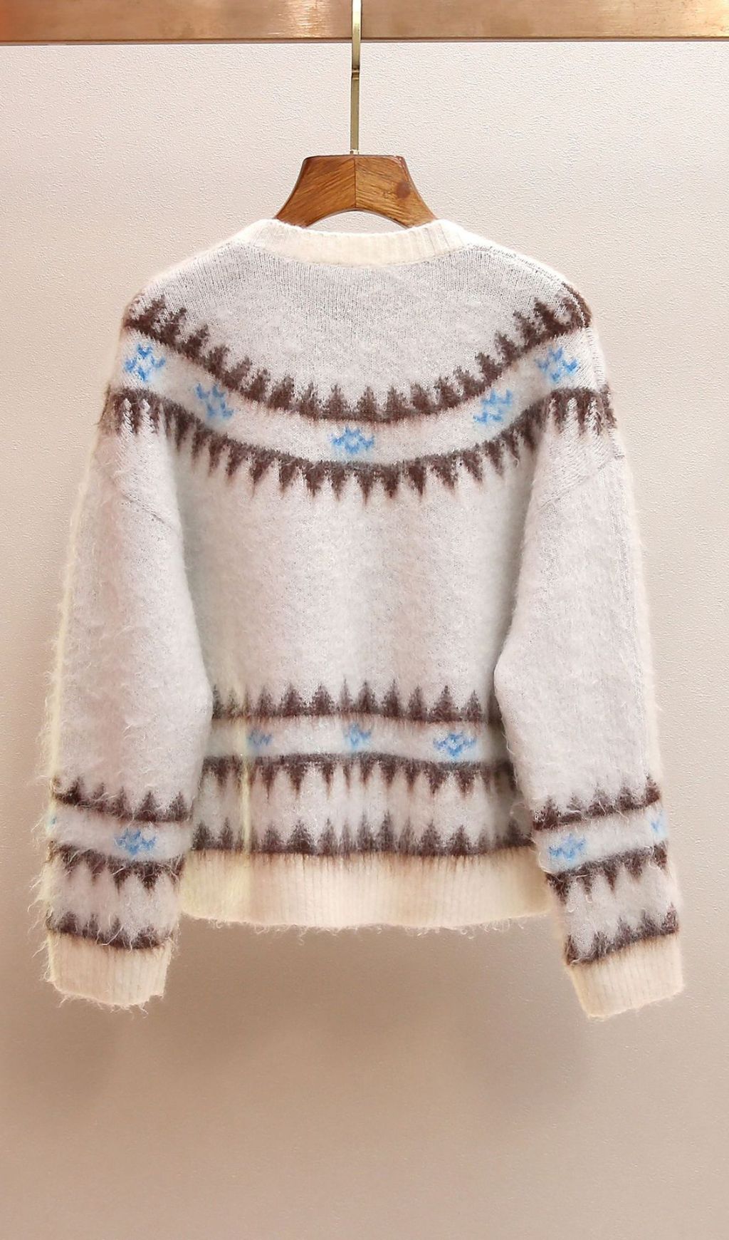 Janneke Plush Reindeer Fair Isle Cardigan - Cozy Winter Knit for Women
