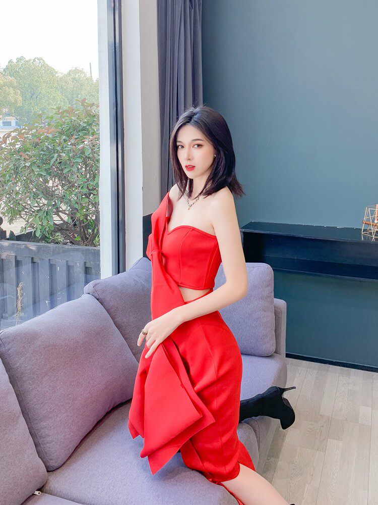 Dolores Red Bow Strapless Two-Piece Set | Asymmetrical Skirt & Ribbon Detail for Gala & Party