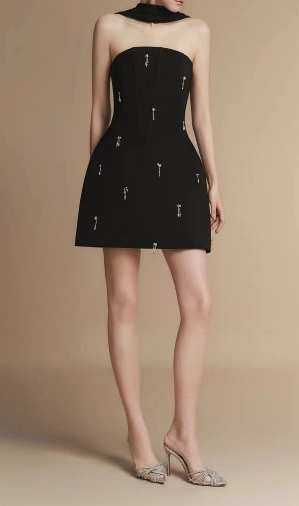 Kenny Black Embellished Mini Dress: Dazzling Sparkle for Chic Evenings