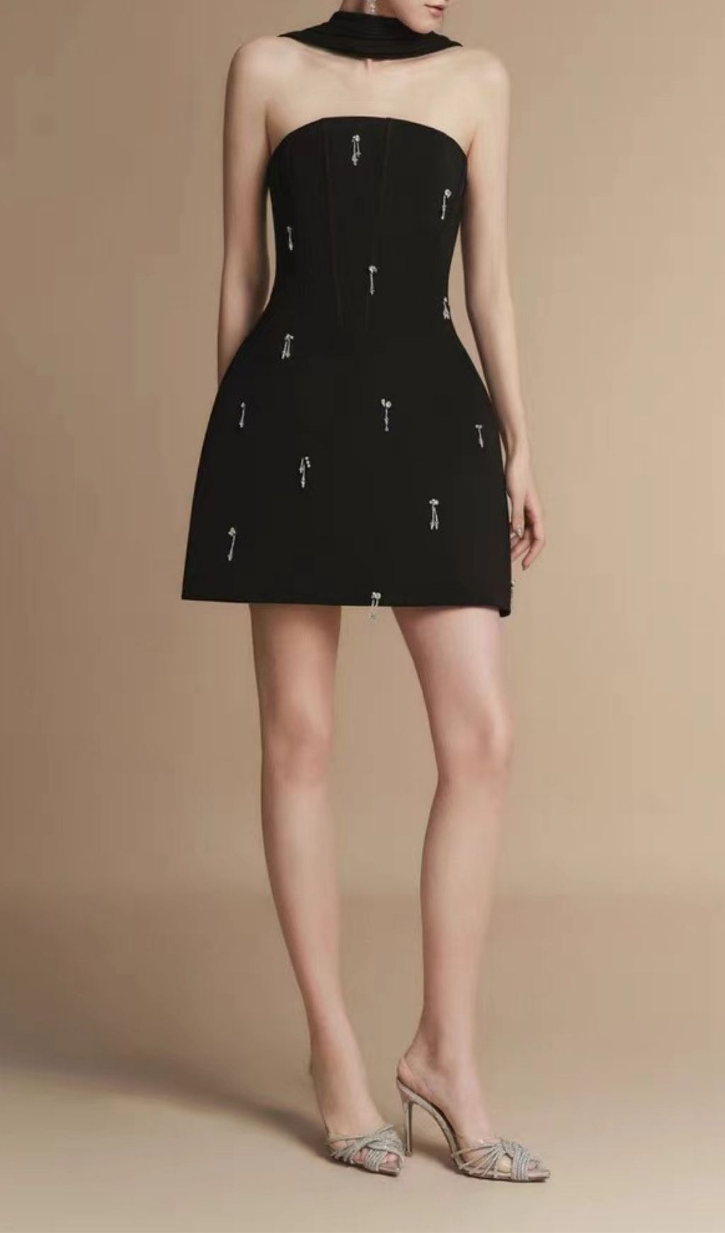 Kenny Black Embellished Mini Dress: Dazzling Sparkle for Chic Evenings