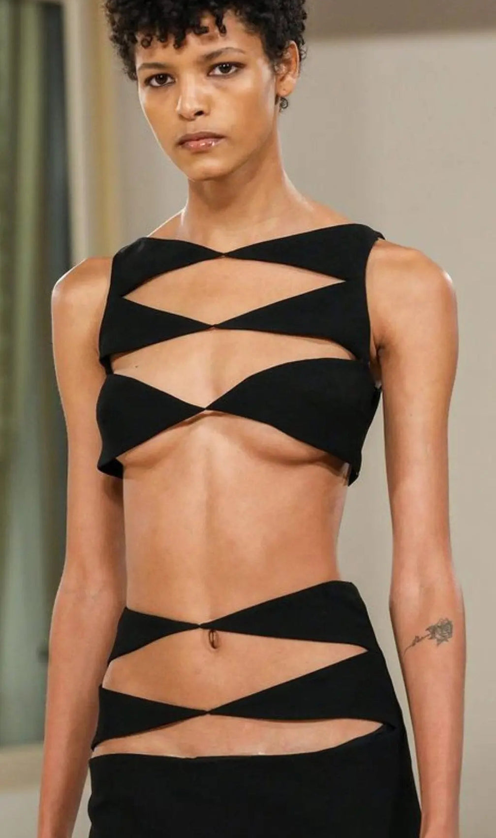 Cutout Two Pieces Suit In Black