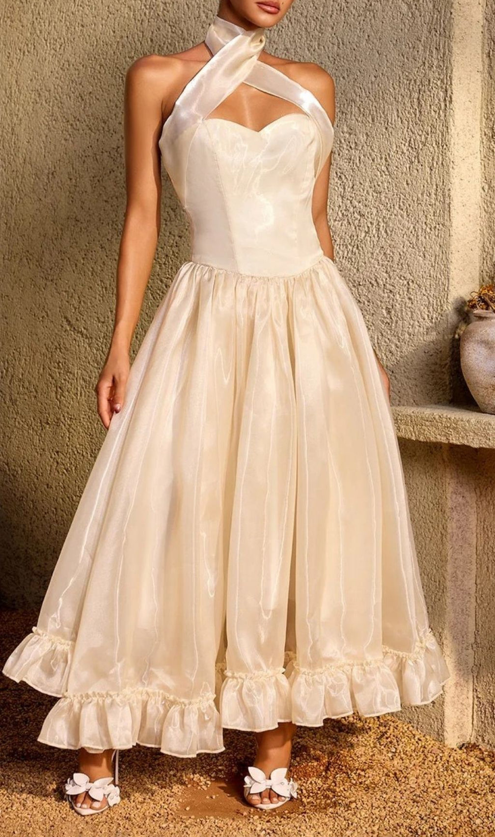Zorvalen Halterneck Lace Up Flared Maxi Dress