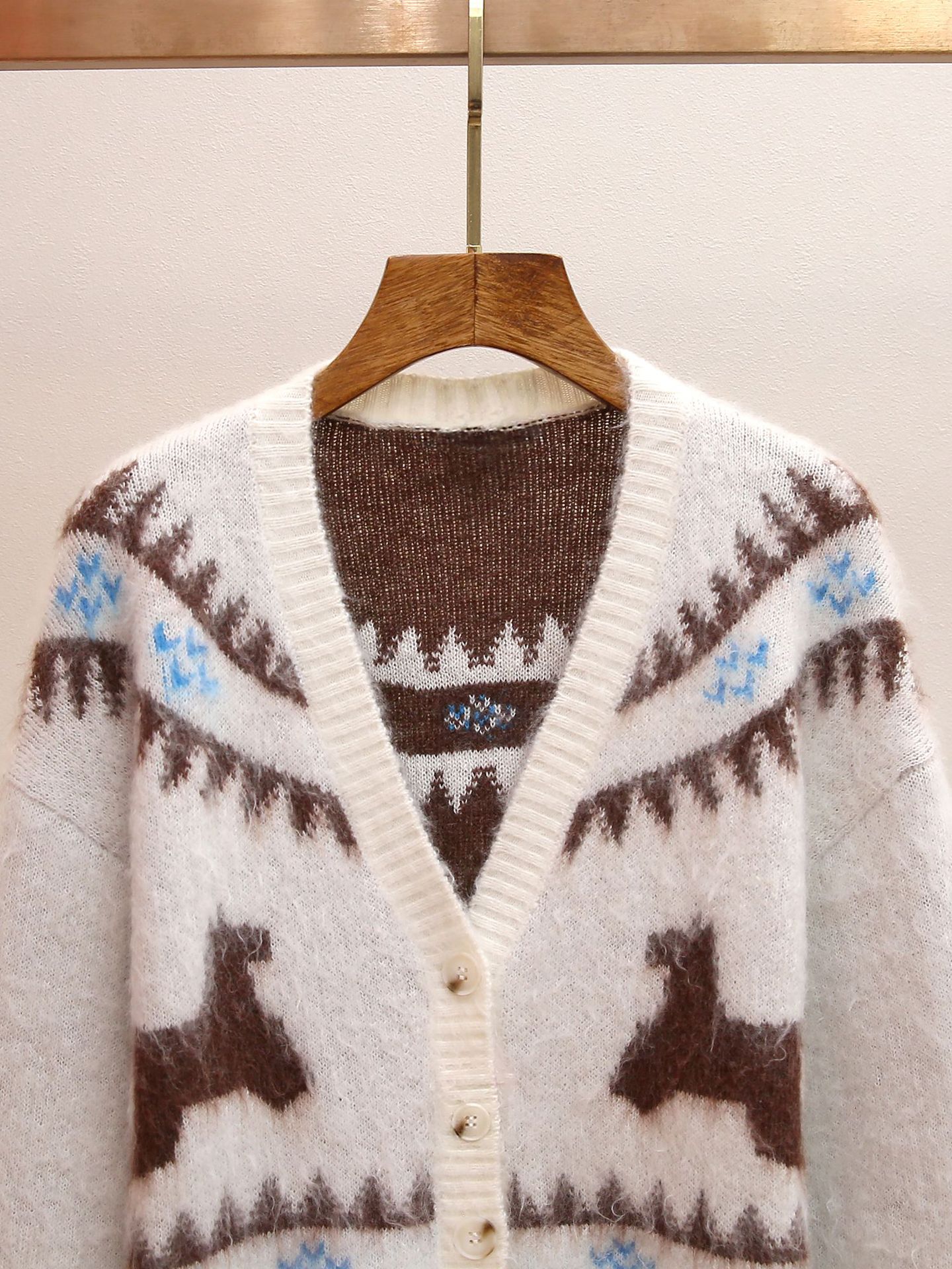 Janneke Plush Reindeer Fair Isle Cardigan - Cozy Winter Knit for Women